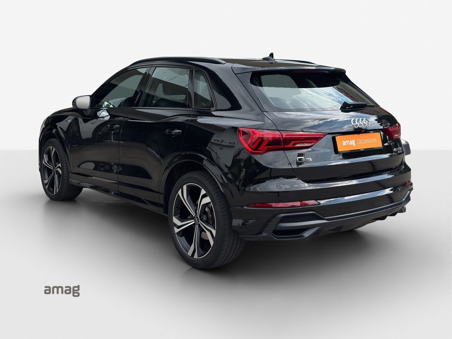 AUDI Q3 40 TFSI S line, Essence, Occasion / Utilisé, Automatique - 3