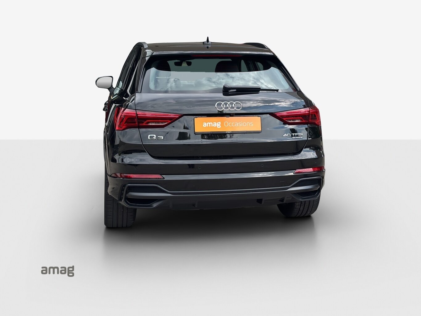 AUDI Q3 40 TFSI S line, Essence, Occasion / Utilisé, Automatique - 4