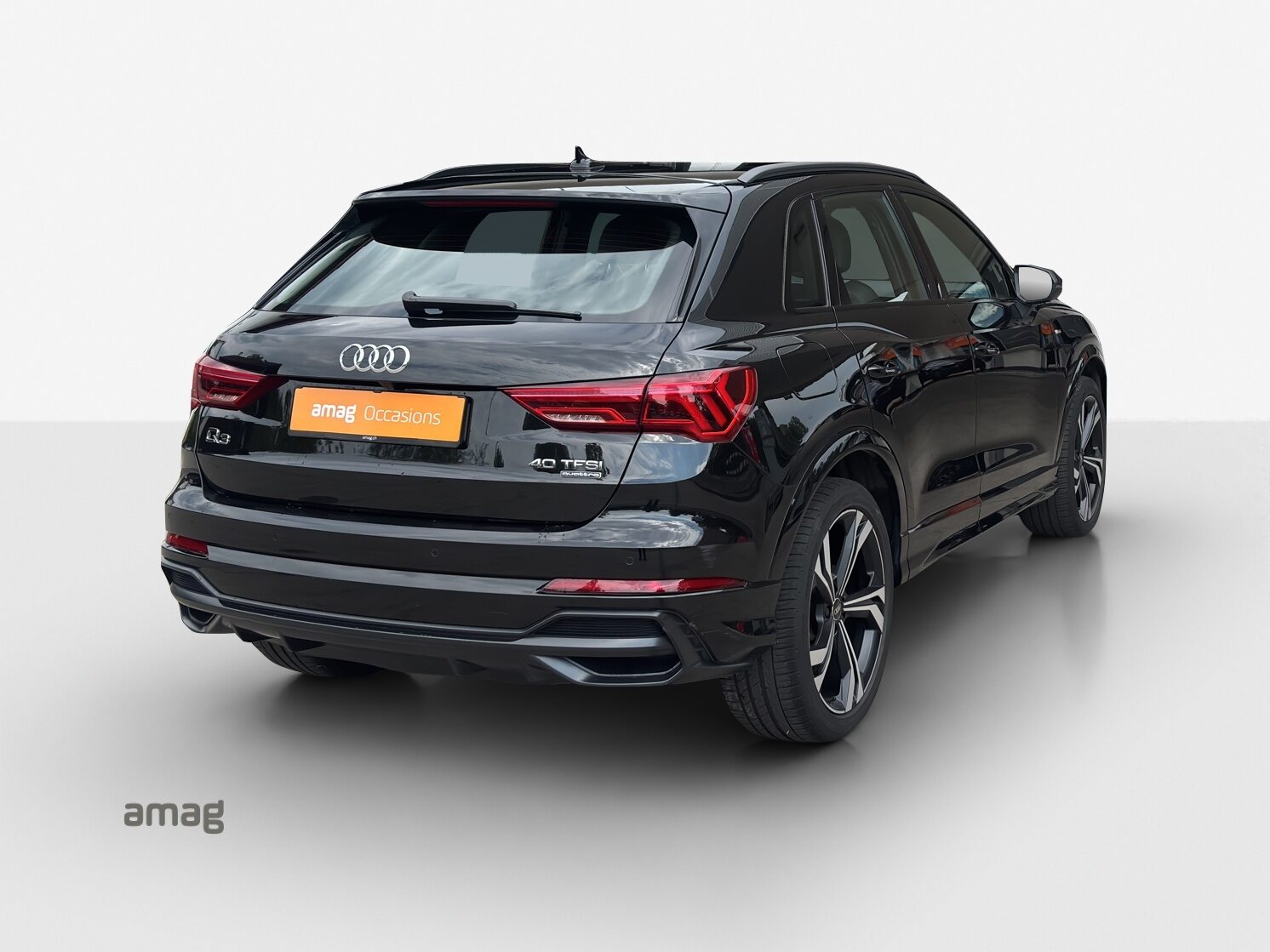 AUDI Q3 40 TFSI S line, Essence, Occasion / Utilisé, Automatique - 5
