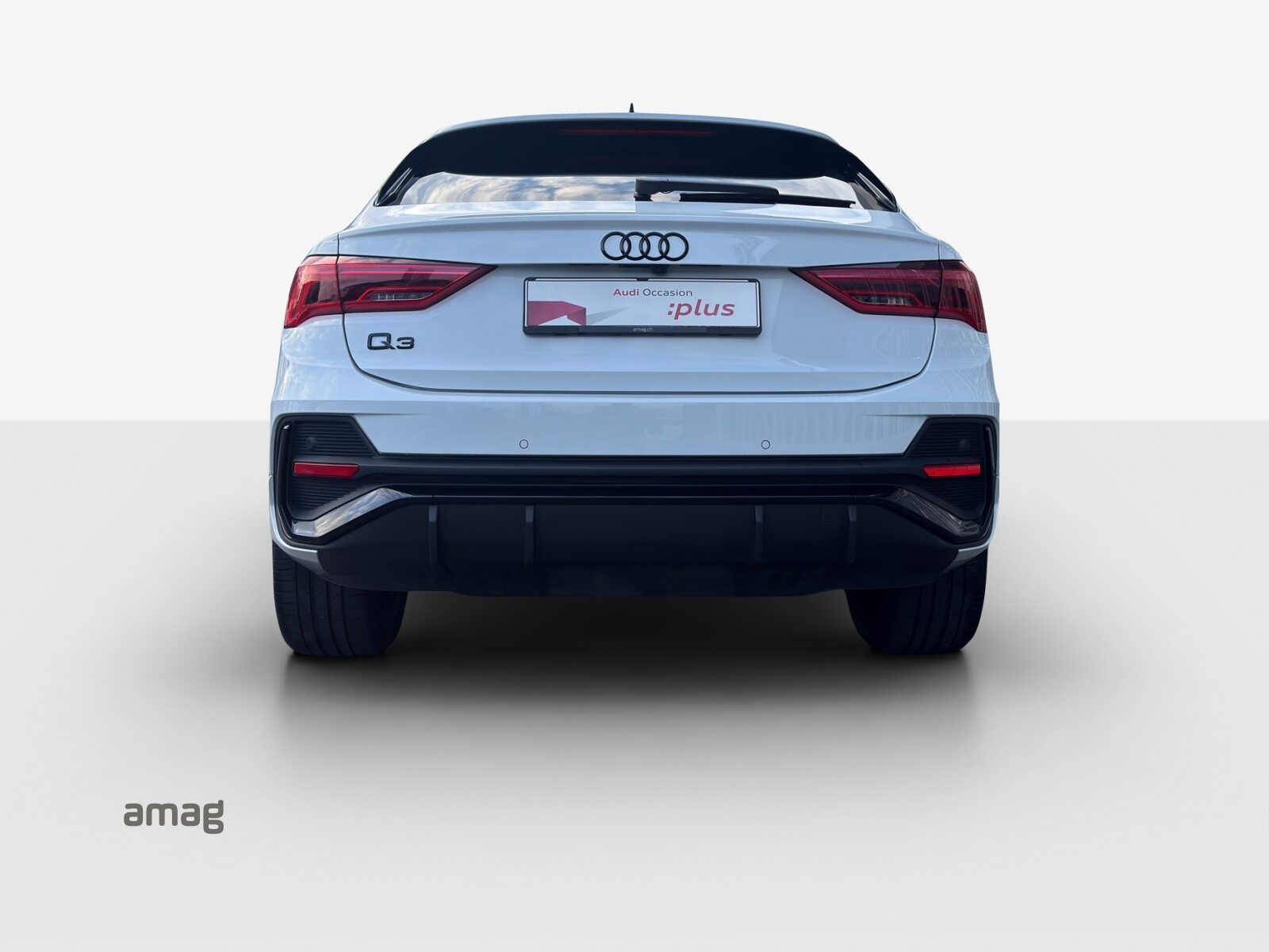 AUDI Q3 Sportback 45 TFSI e S line Attraction, Full-Hybrid Petrol/Electric, Second hand / Used, Automatic - 5