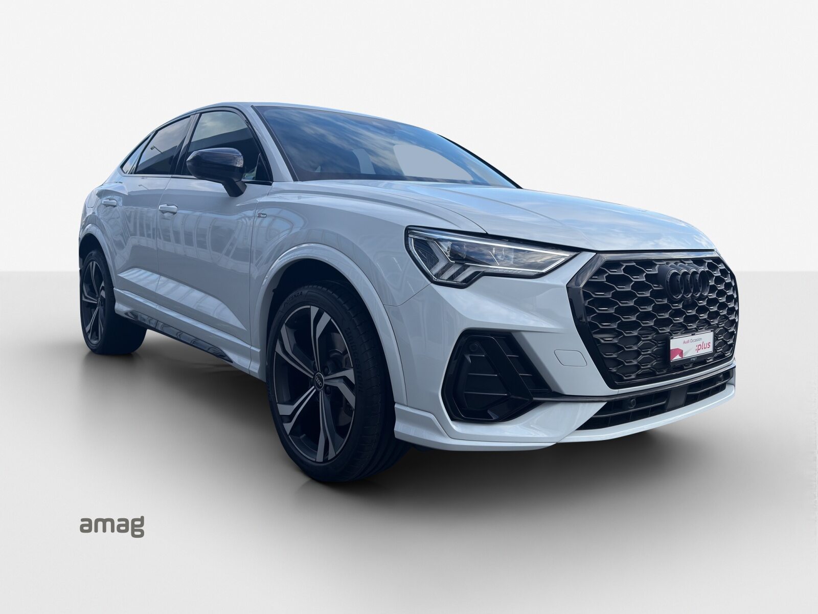 AUDI Q3 Sportback 45 TFSI e S line Attraction, Full-Hybrid Petrol/Electric, Second hand / Used, Automatic - 7