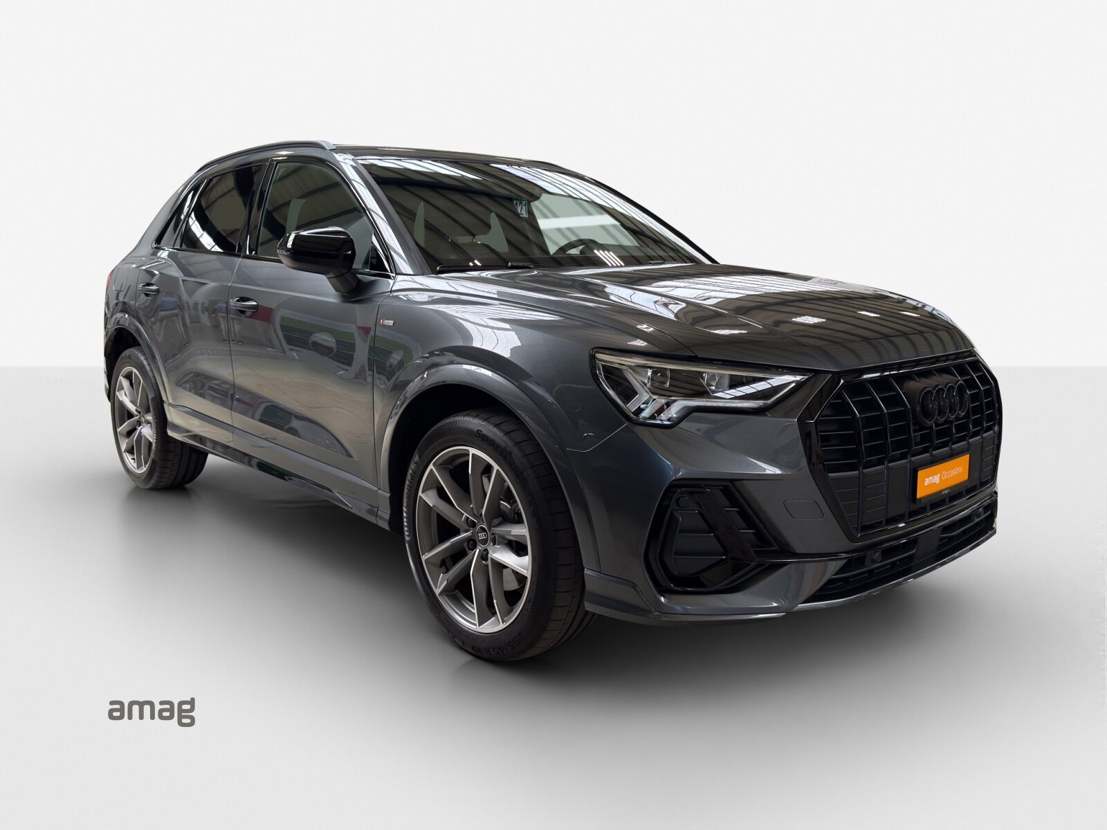 AUDI Q3 45 TFSI e S line, Full-Hybrid Petrol/Electric, Second hand / Used, Automatic - 6
