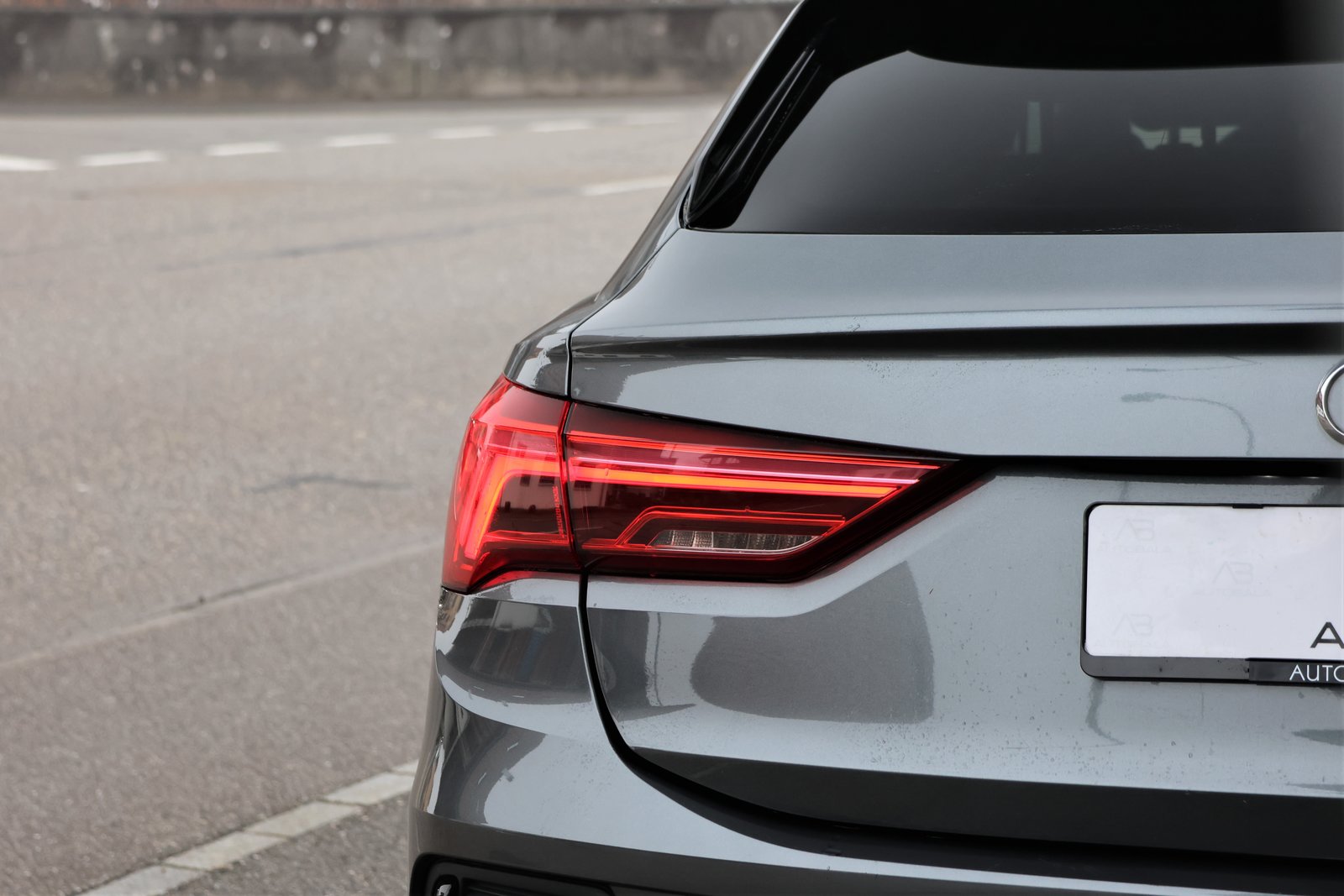 AUDI Q3 Sportback 35 TDI S line quattro S-tronic, Diesel, Occasion / Gebraucht, Automatik - 5
