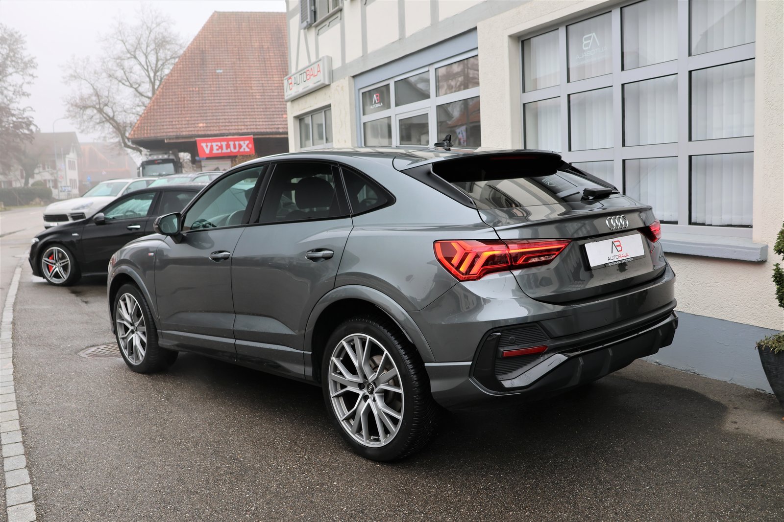 AUDI Q3 Sportback 35 TDI S line quattro S-tronic, Diesel, Occasion / Gebraucht, Automatik - 6