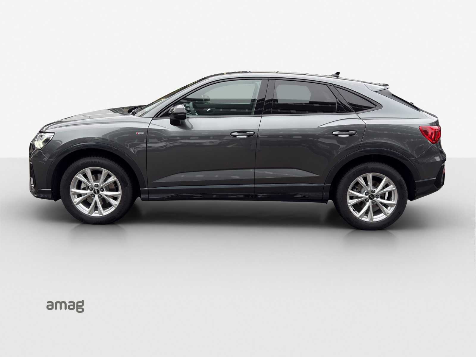 AUDI Q3 Sportback 35 TFSI S line Attraction, Benzin, Occasion / Gebraucht, Automatik - 2
