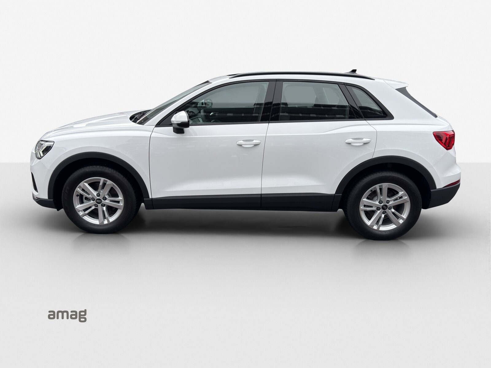 AUDI Q3 35 TFSI Attraction, Benzin, Occasion / Gebraucht, Automatik - 2