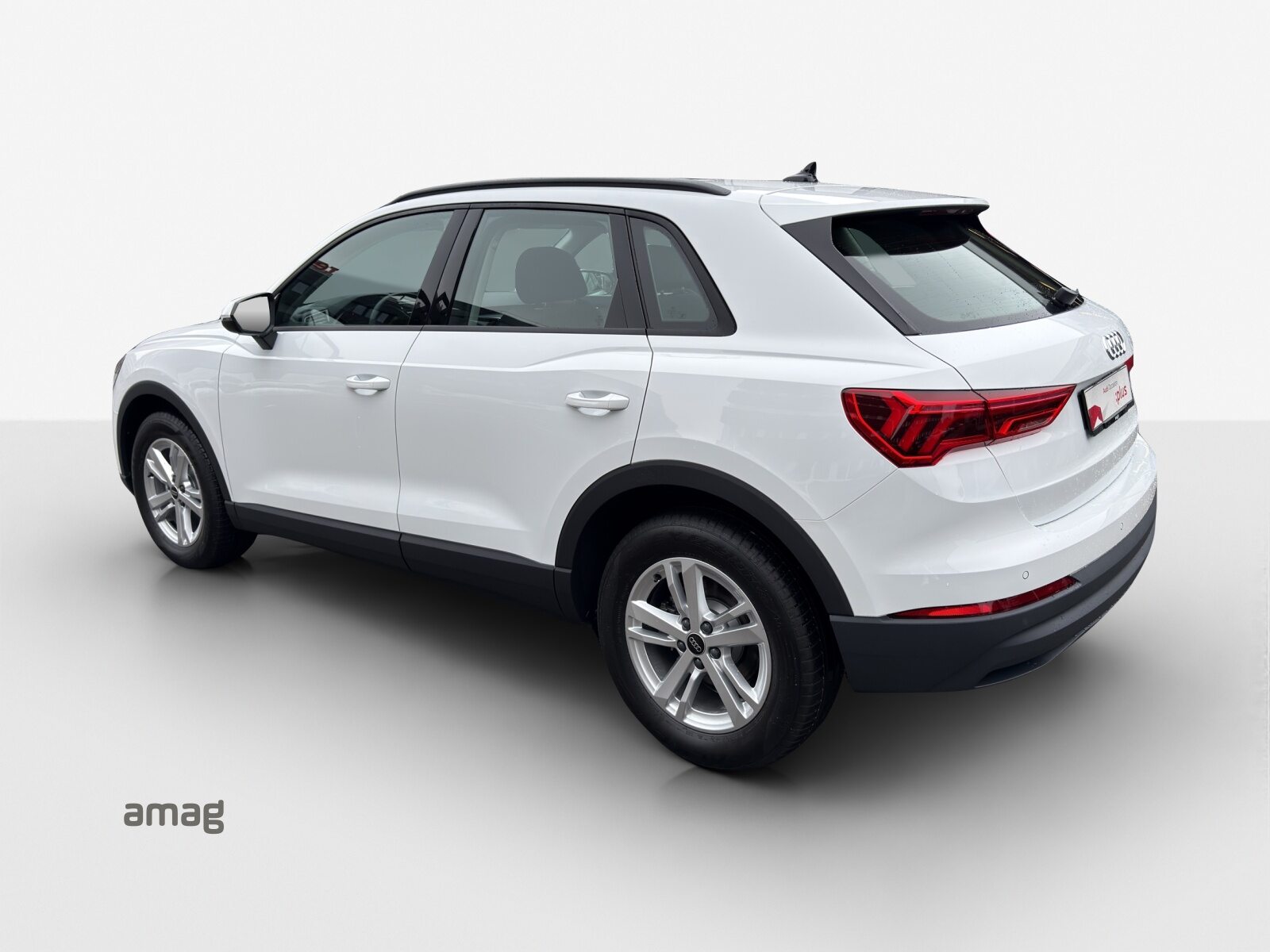 AUDI Q3 35 TFSI Attraction, Benzin, Occasion / Gebraucht, Automatik - 3