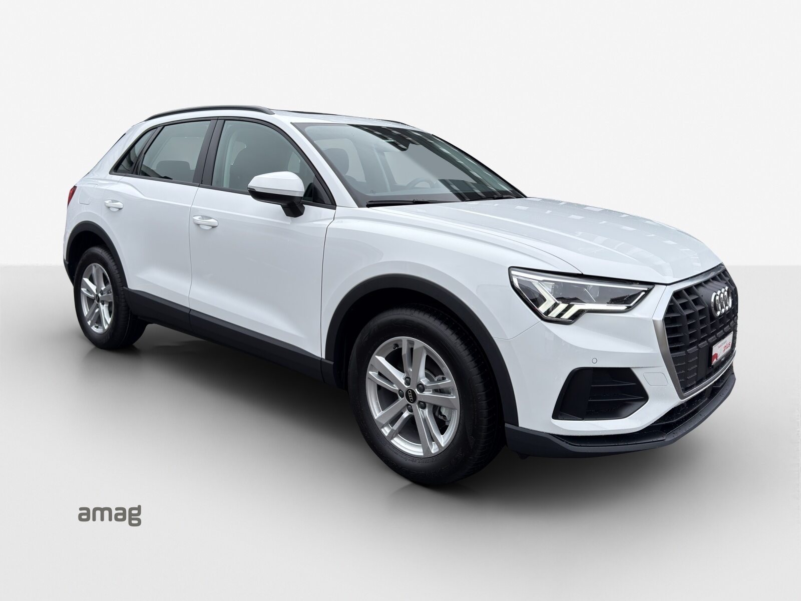 AUDI Q3 35 TFSI Attraction, Benzin, Occasion / Gebraucht, Automatik - 6