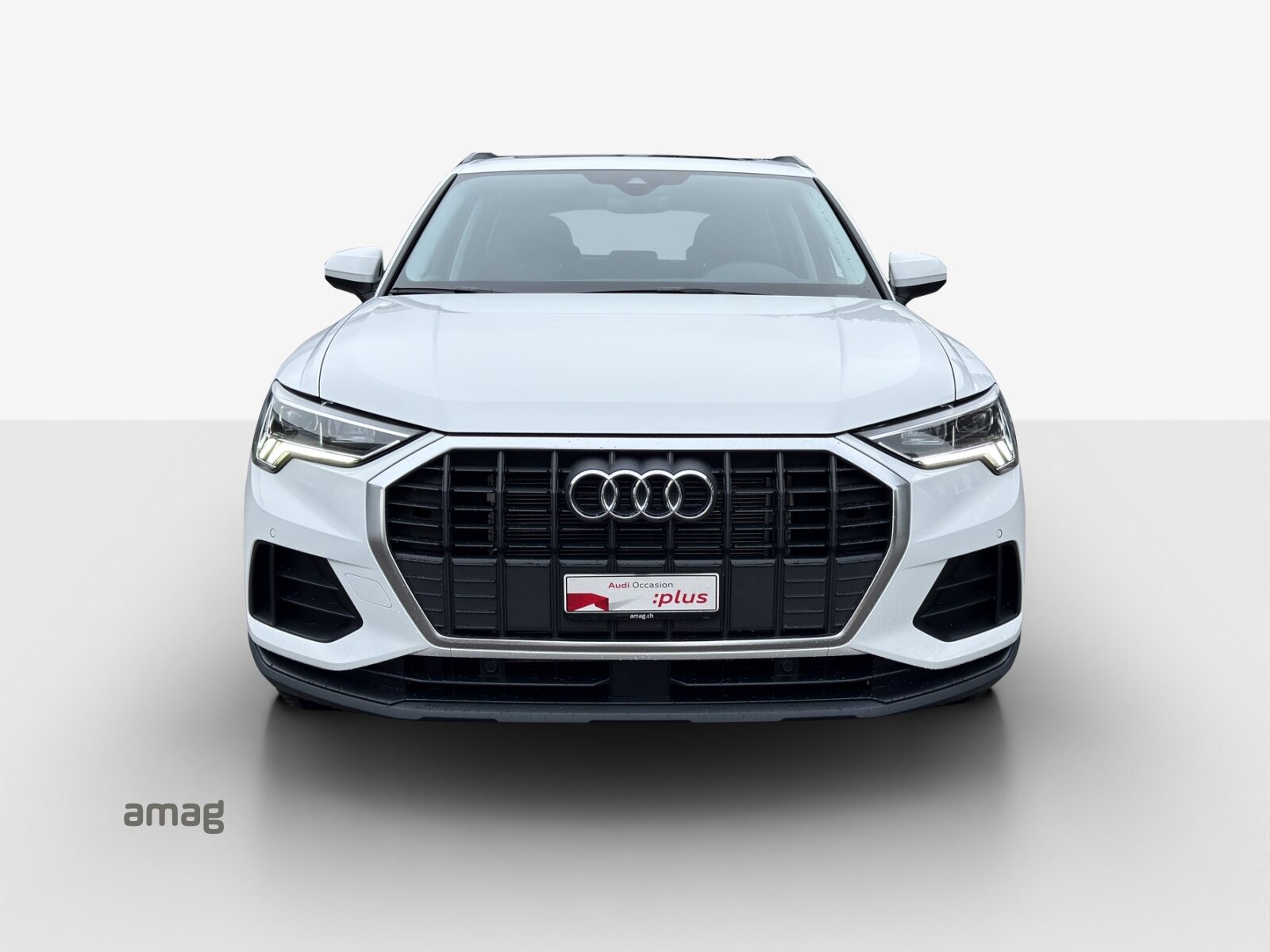 AUDI Q3 35 TFSI Attraction, Benzin, Occasion / Gebraucht, Automatik - 7