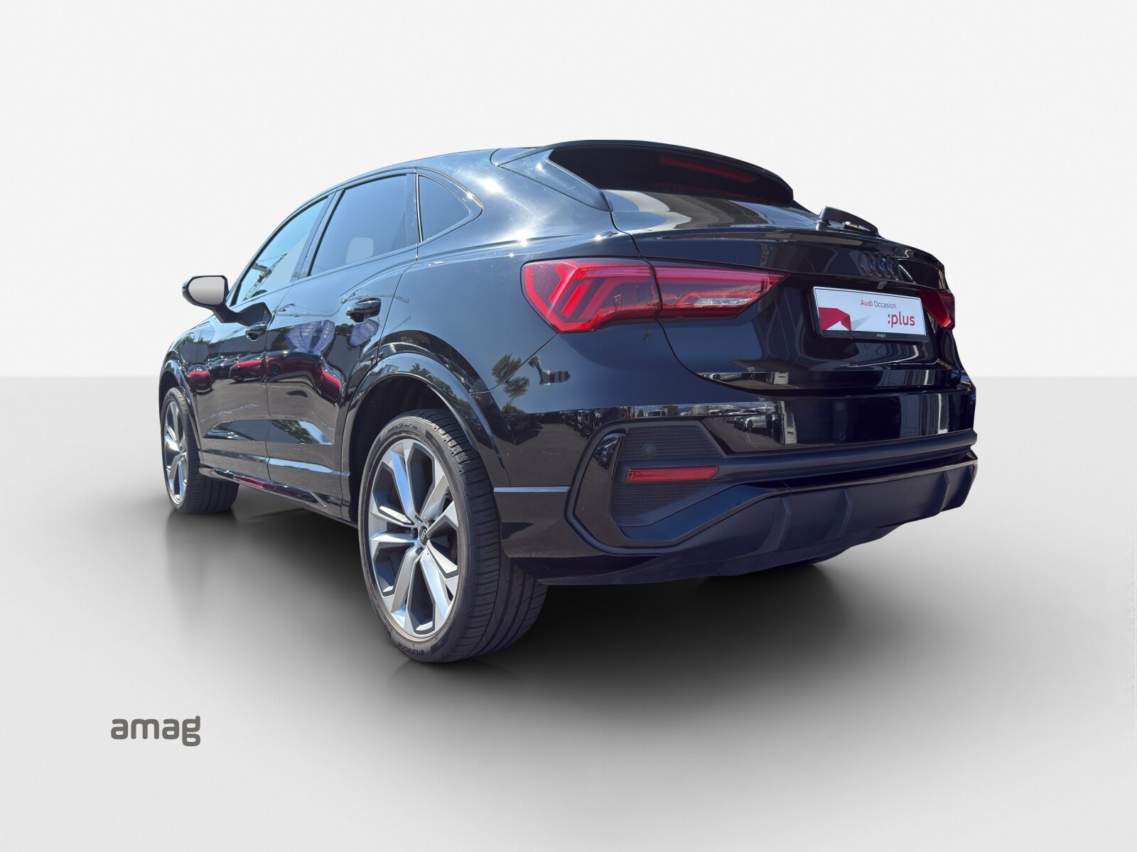 AUDI Q3 Sportback 45 TFSI e S line, Voll-Hybrid Benzin/Elektro, Occasion / Gebraucht, Automatik - 3