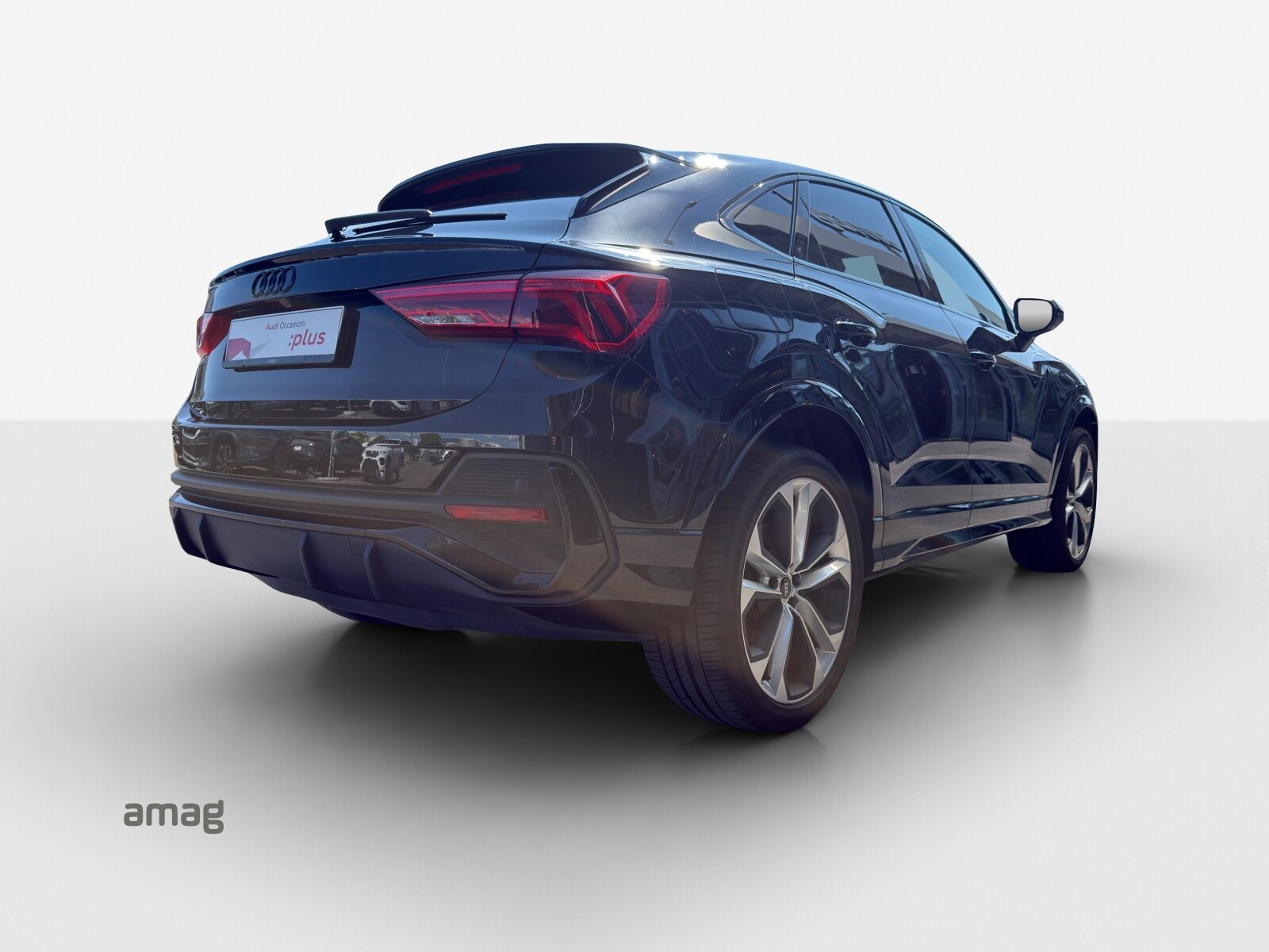 AUDI Q3 Sportback 45 TFSI e S line, Voll-Hybrid Benzin/Elektro, Occasion / Gebraucht, Automatik - 6