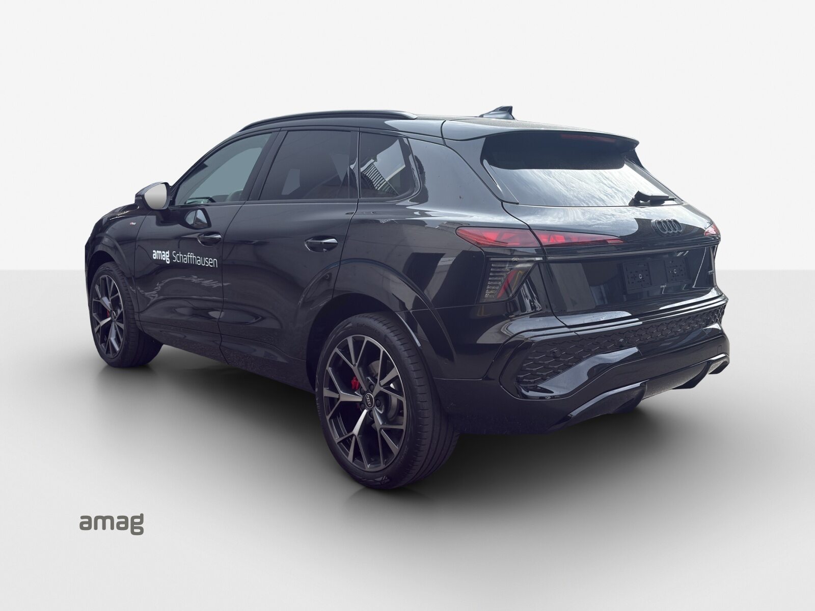 AUDI Q3 SUV TFSI 195 kW, Essence, Occasion / Utilisé, Automatique - 3