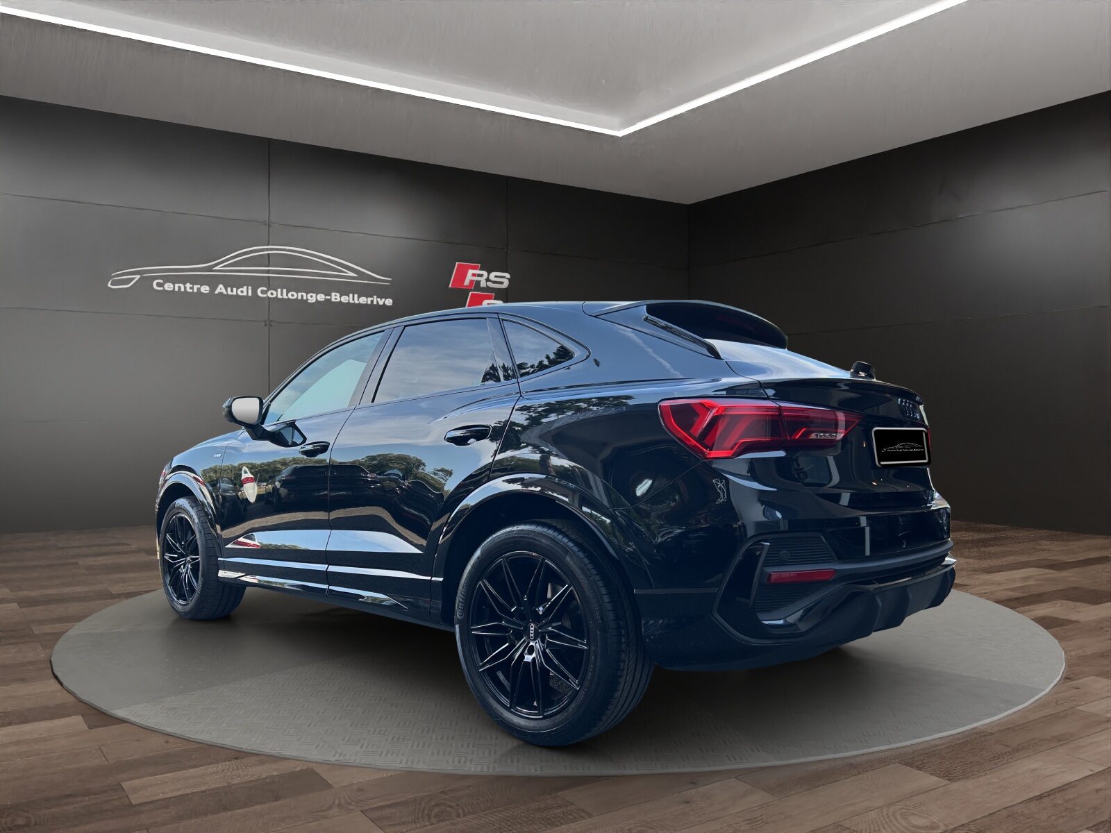 AUDI Q3 Sportback 35 TFSI S line Attraction, Benzin, Occasion / Gebraucht, Automatik - 4