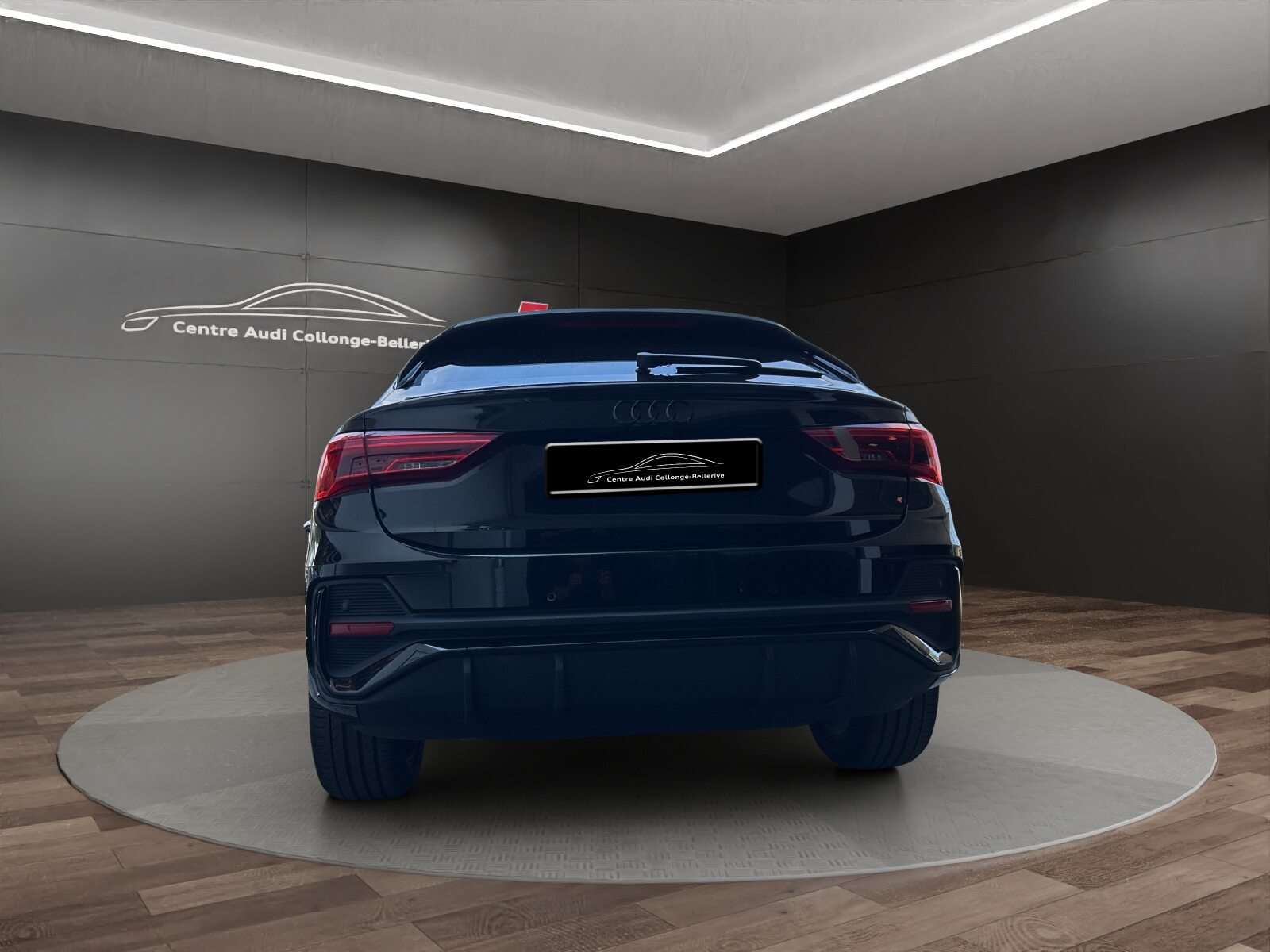 AUDI Q3 Sportback 35 TFSI S line Attraction, Benzin, Occasion / Gebraucht, Automatik - 5