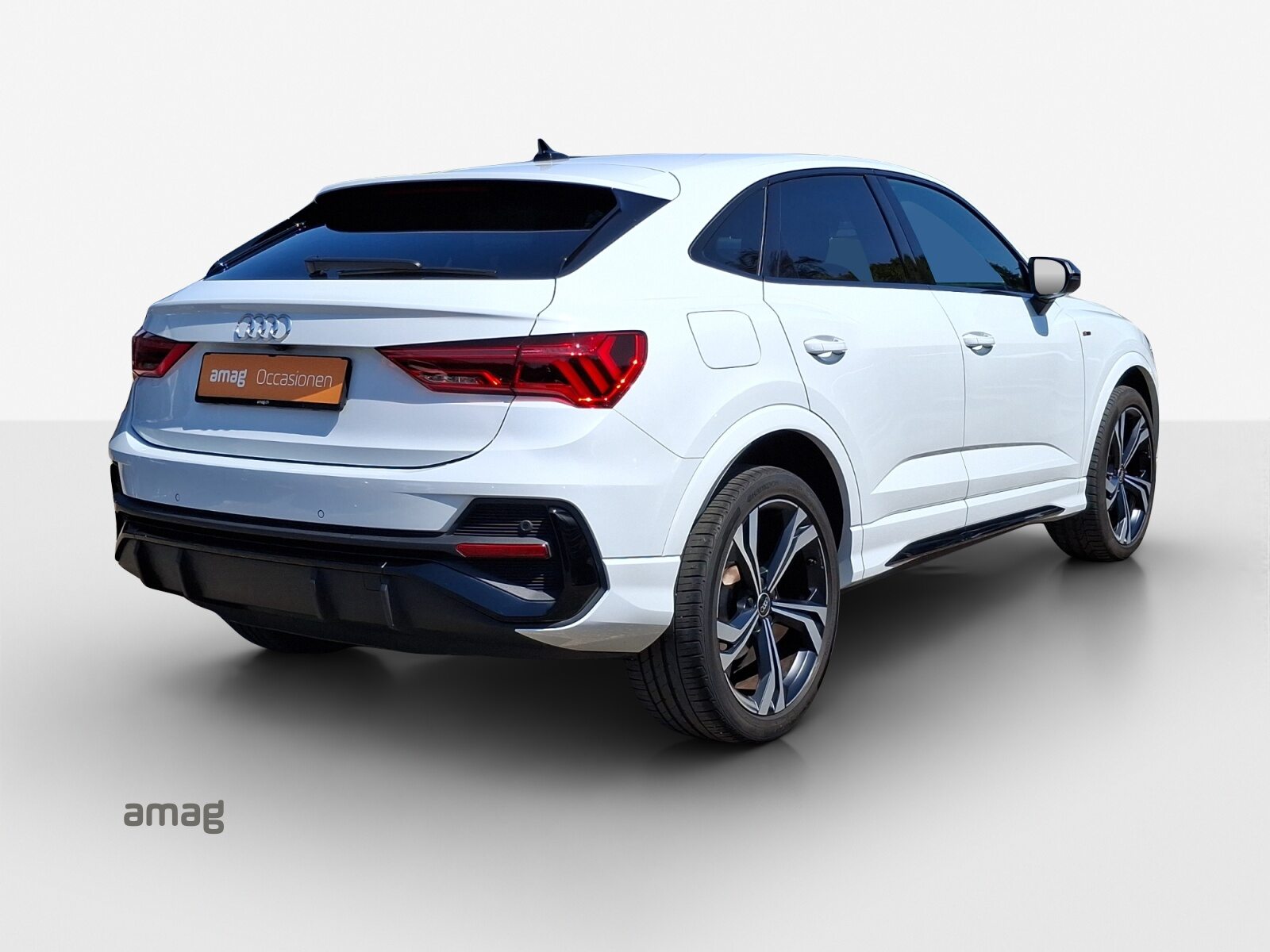 AUDI Q3 Sportback 35 TFSI S line Attraction, Benzin, Occasion / Gebraucht, Automatik - 5