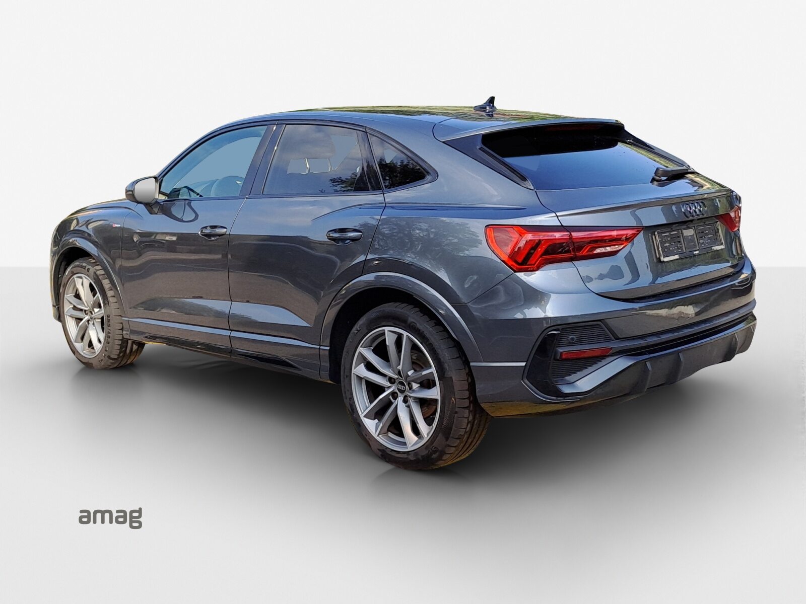 AUDI Q3 Sportback 35 TFSI S line Attraction, Benzin, Occasion / Gebraucht, Automatik - 3