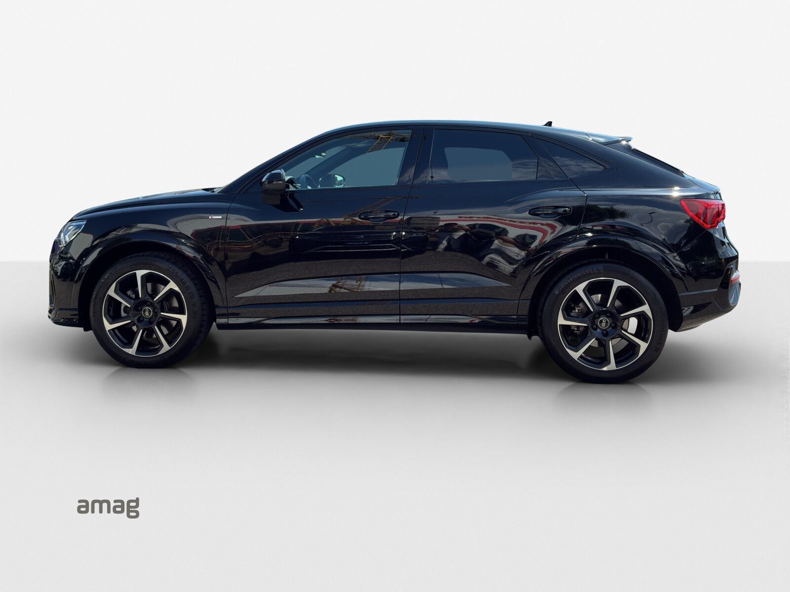 AUDI Q3 Sportback 40 TDI S line, Diesel, Occasion / Utilisé, Automatique - 2