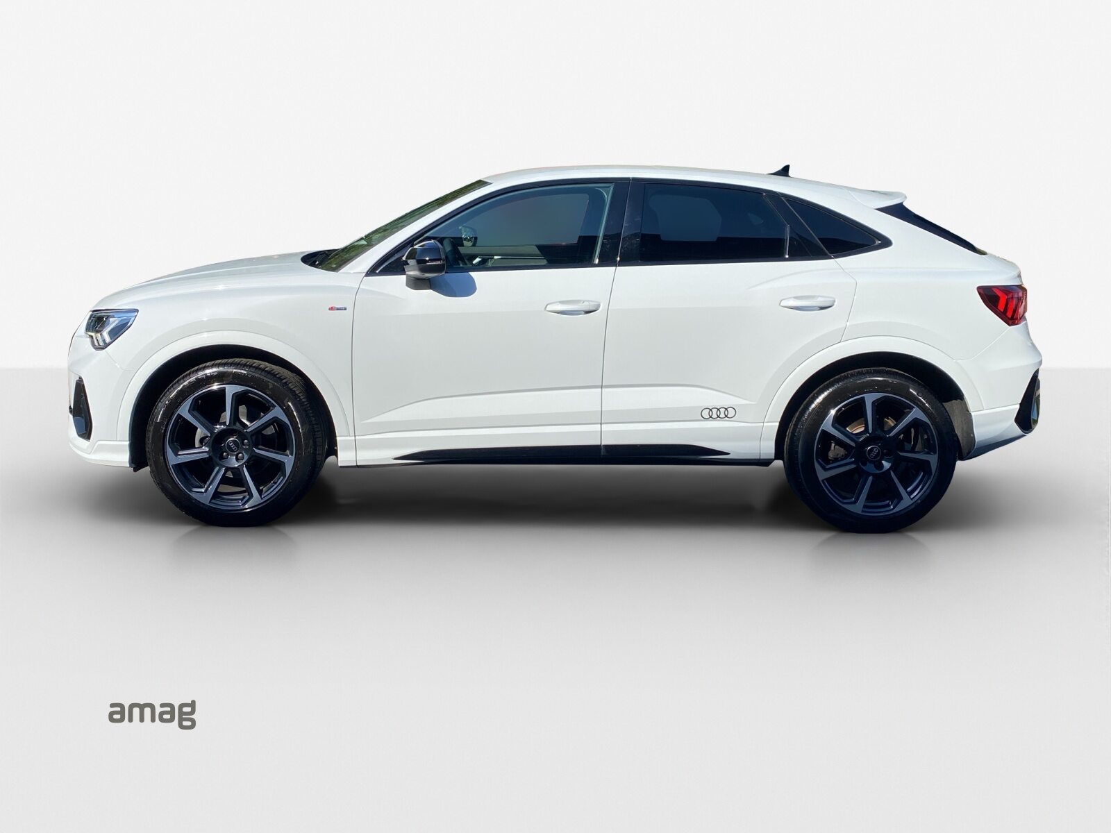 AUDI Q3 Sportback 35 TDI S line, Diesel, Occasion / Utilisé, Automatique - 2