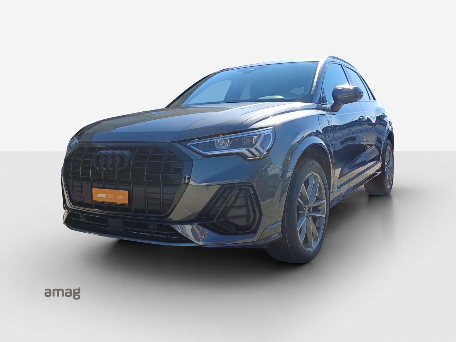 AUDI Q3 45 TFSI e S line