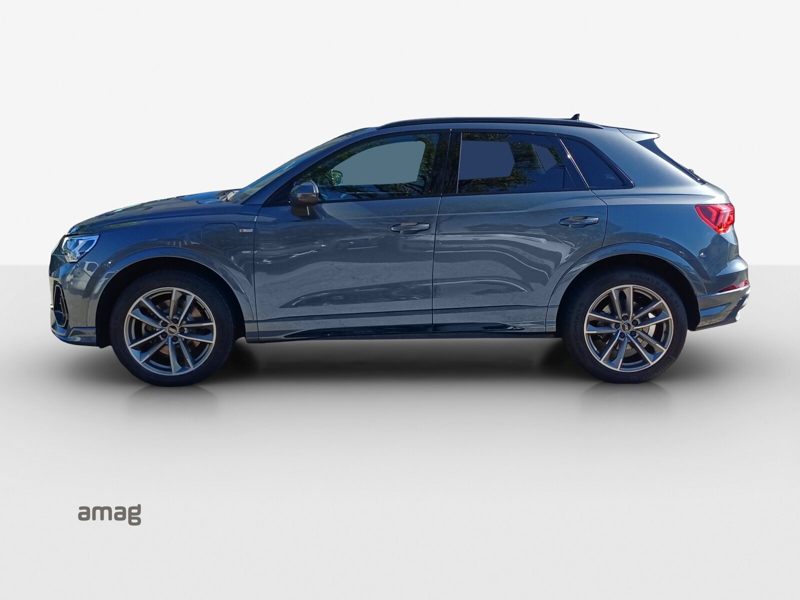 AUDI Q3 45 TFSI e S line, Hybride Intégral Essence/Électricité, Occasion / Utilisé, Automatique - 2
