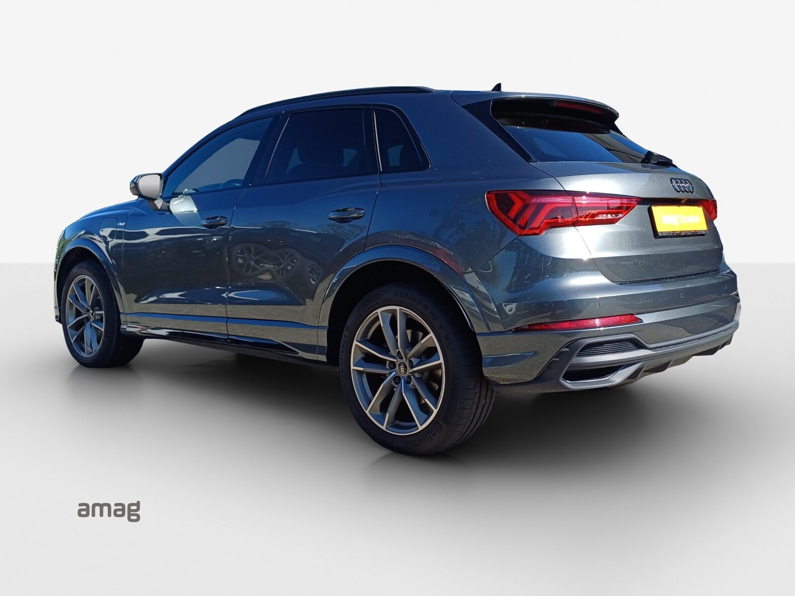 AUDI Q3 45 TFSI e S line, Hybride Intégral Essence/Électricité, Occasion / Utilisé, Automatique - 3