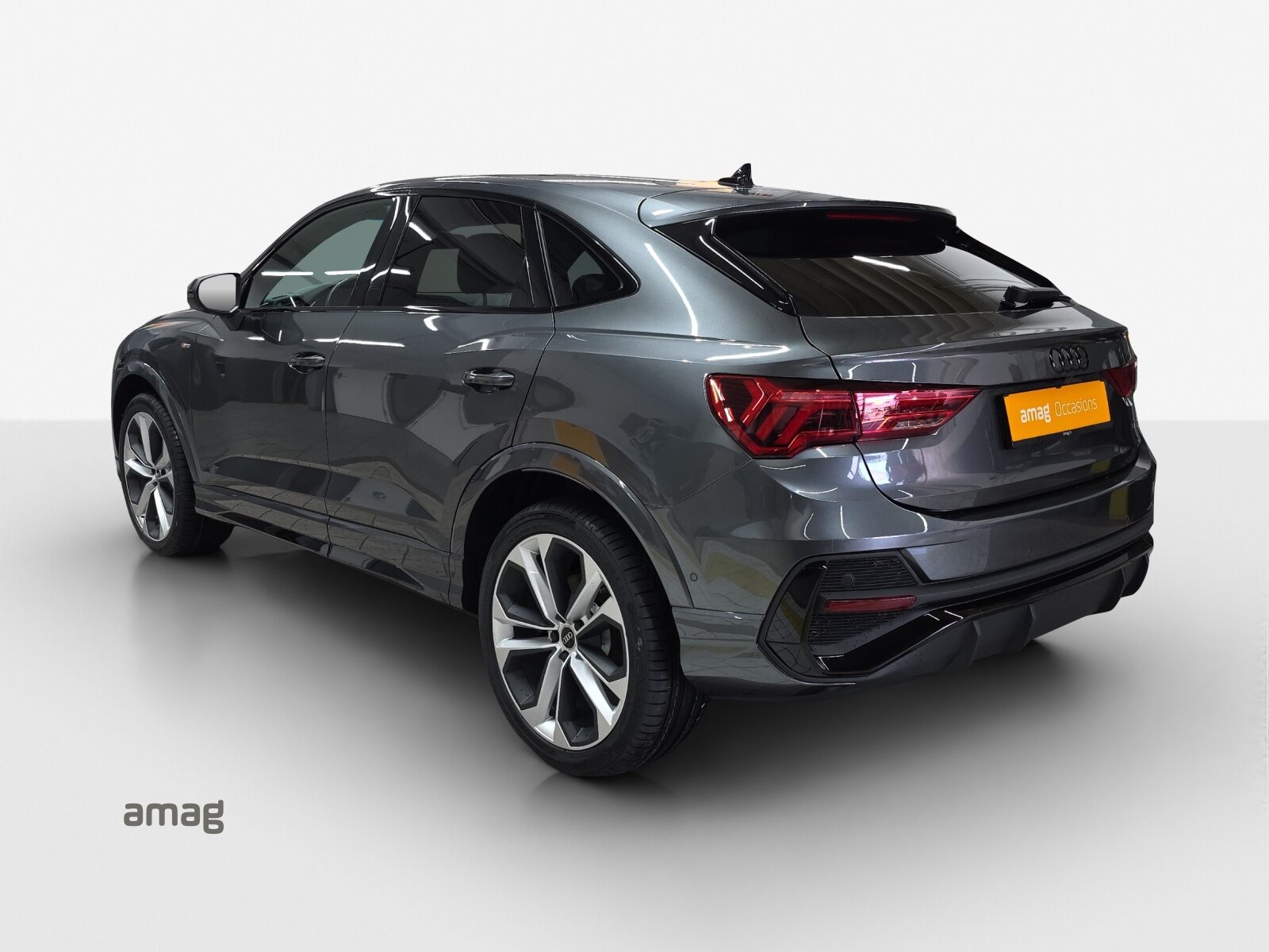 AUDI Q3 Sportback 40 TFSI S line, Essence, Occasion / Utilisé, Automatique - 3