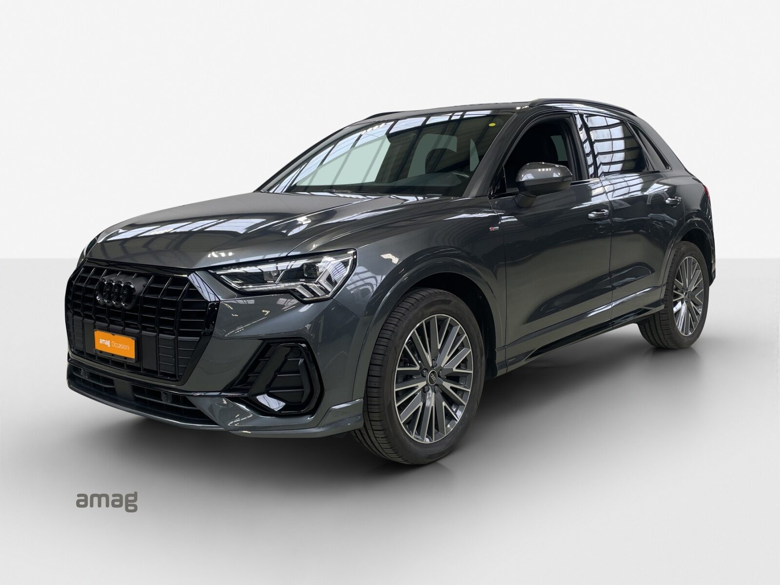 AUDI Q3 35 TFSI S line Attraction