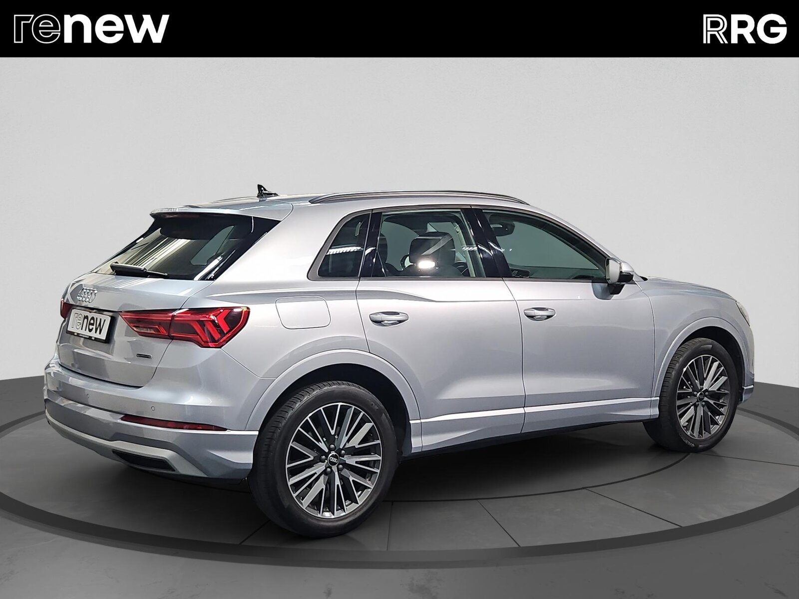 AUDI Q3 45 TFSI advanced quattro S-tronic, Petrol, Second hand / Used, Automatic - 4