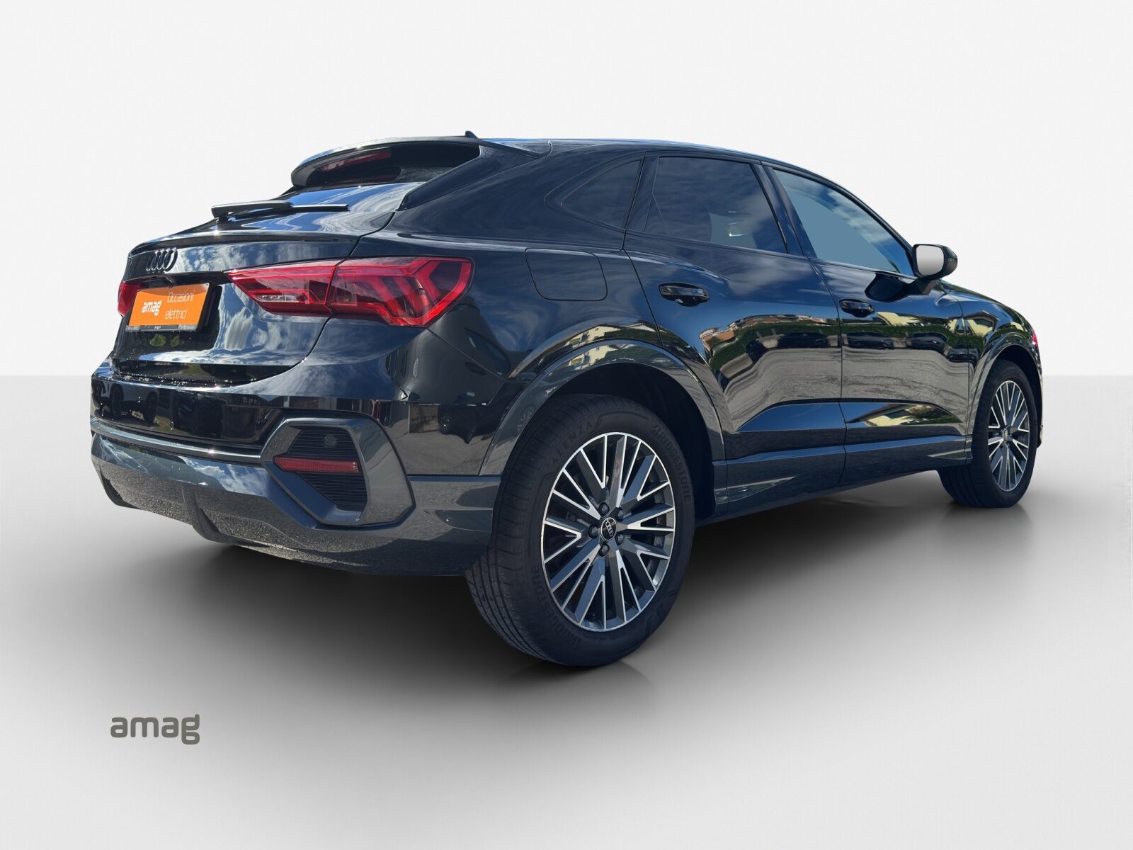AUDI Q3 Sportback 35 TFSI Attraction, Benzin, Occasion / Gebraucht, Automatik - 5
