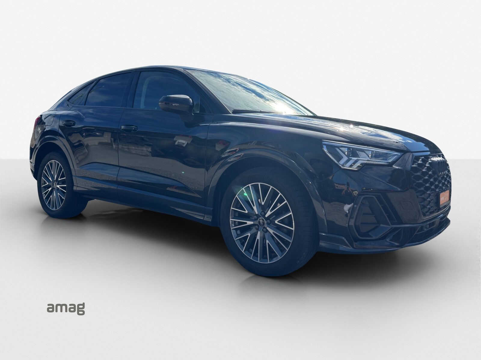AUDI Q3 Sportback 35 TFSI Attraction, Benzin, Occasion / Gebraucht, Automatik - 6