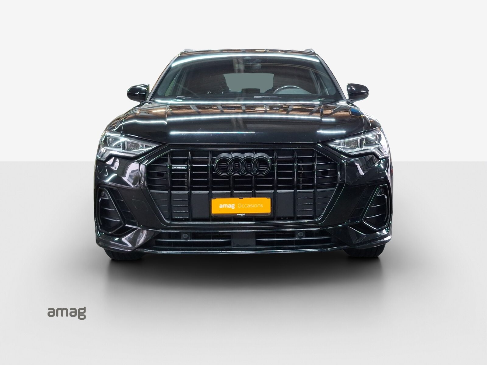 AUDI Q3 40 TDI S line Attraction, Diesel, Occasion / Utilisé, Automatique - 7