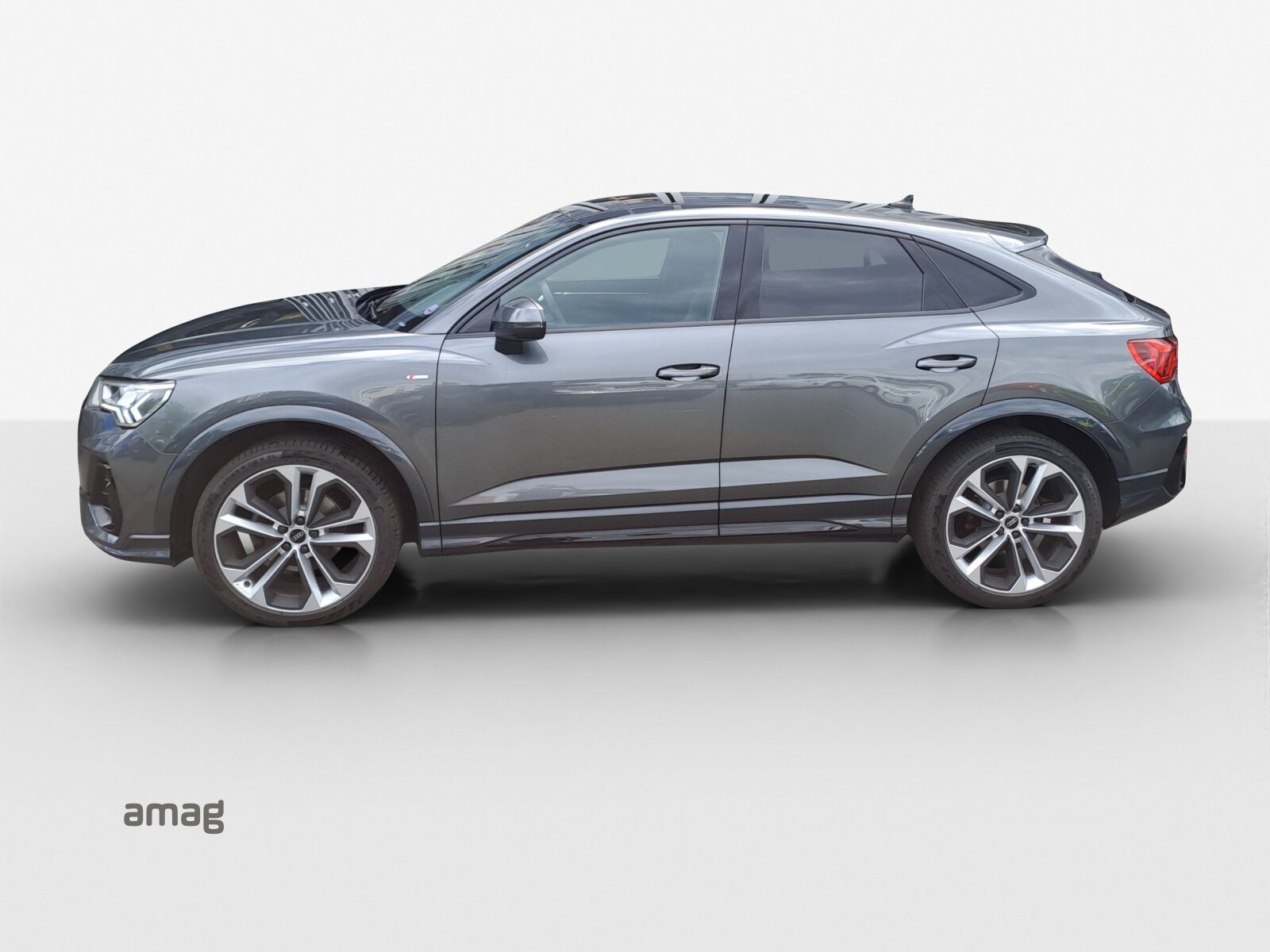 AUDI Q3 Sportback 35 TFSI S line Attraction, Benzin, Occasion / Gebraucht, Automatik - 2