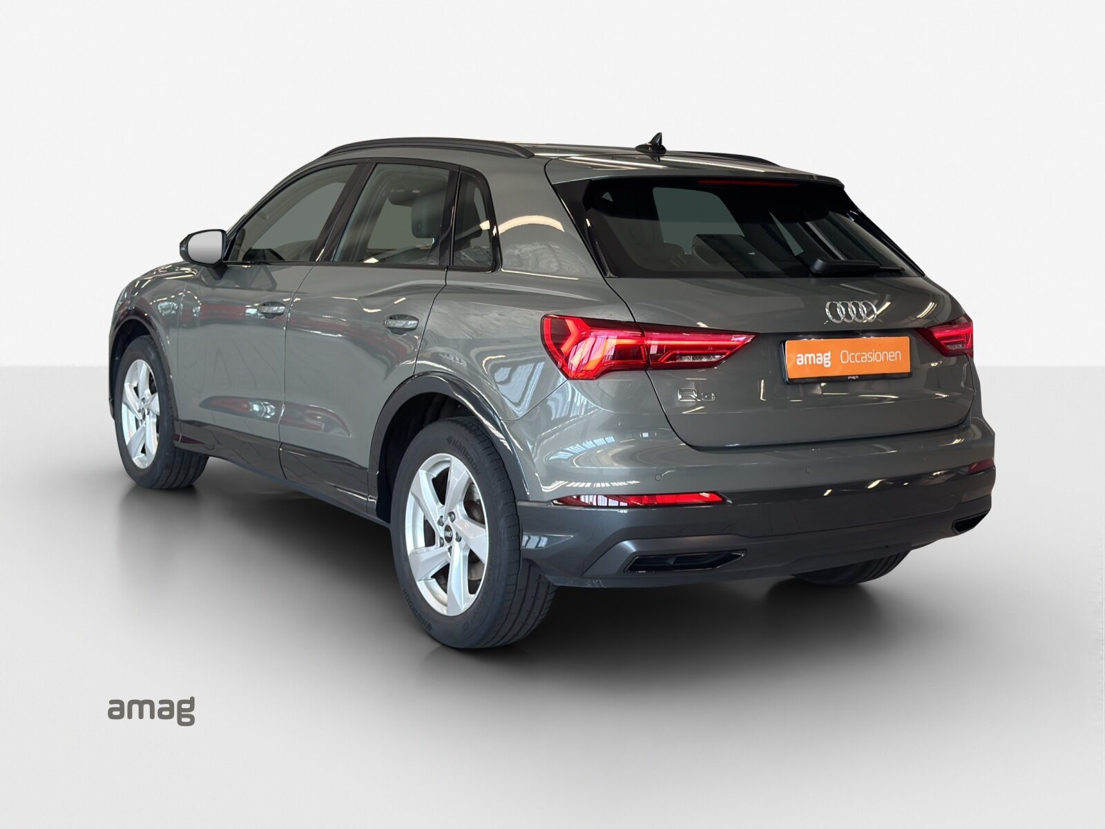 AUDI Q3 35 TFSI advanced Attraction, Benzin, Occasion / Gebraucht, Automatik - 3