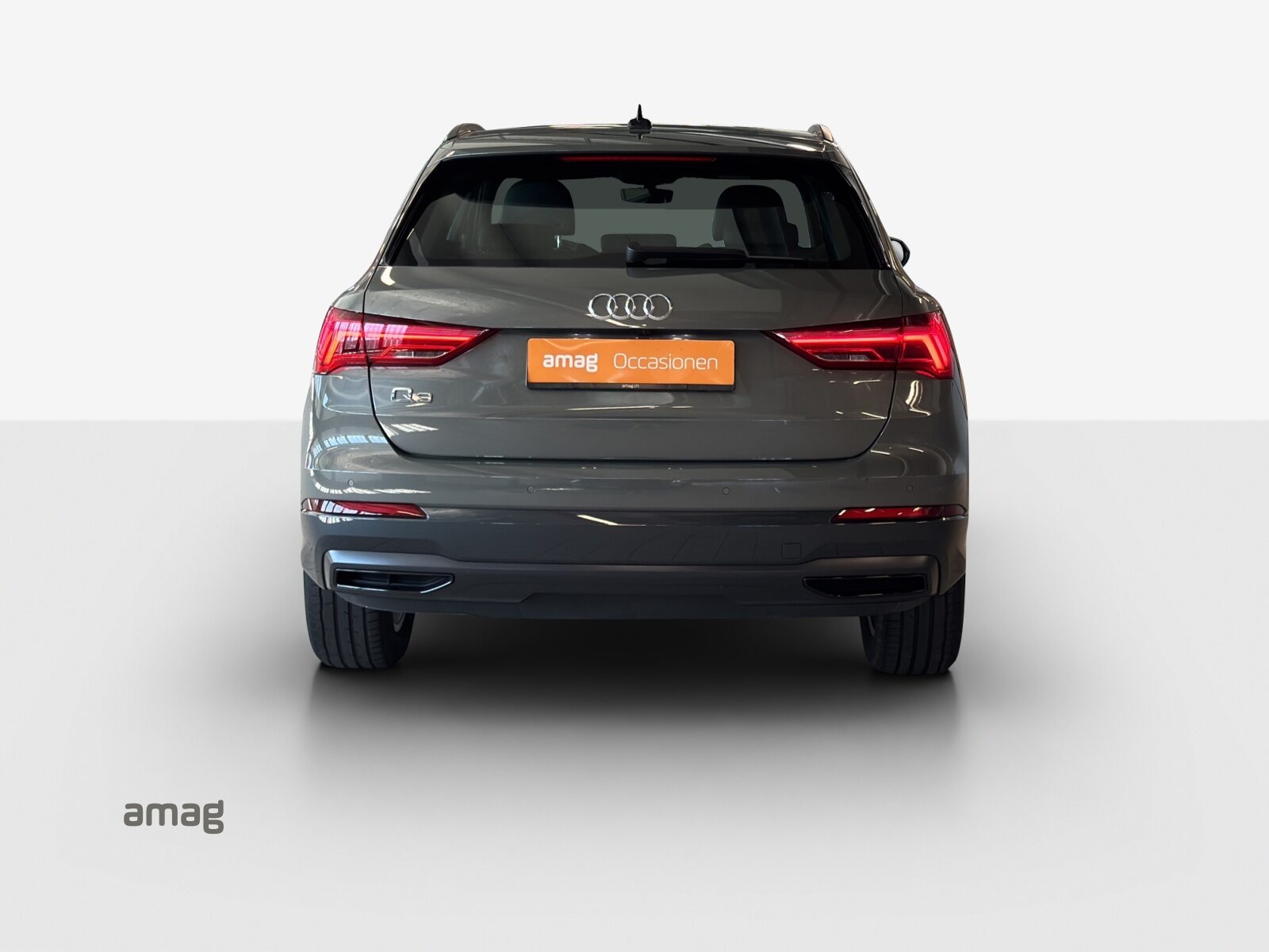 AUDI Q3 35 TFSI advanced Attraction, Benzin, Occasion / Gebraucht, Automatik - 4