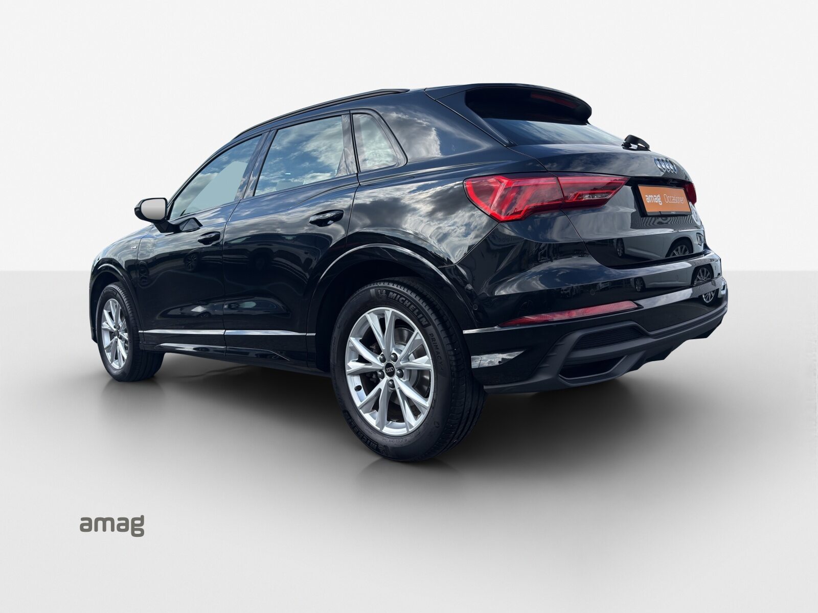 AUDI Q3 45 TFSI S line, Essence, Occasion / Utilisé, Automatique - 3