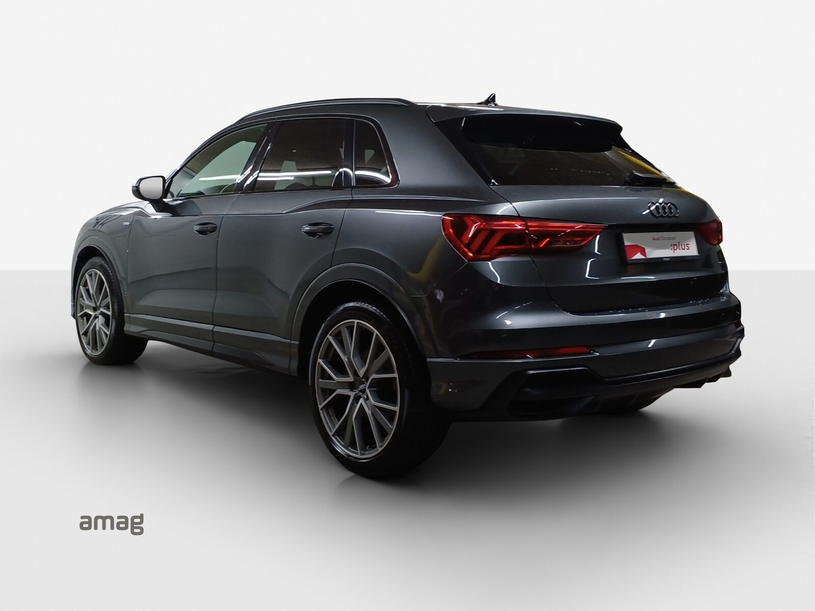 AUDI Q3 45 TFSI S line, Benzin, Occasion / Gebraucht, Automatik - 3