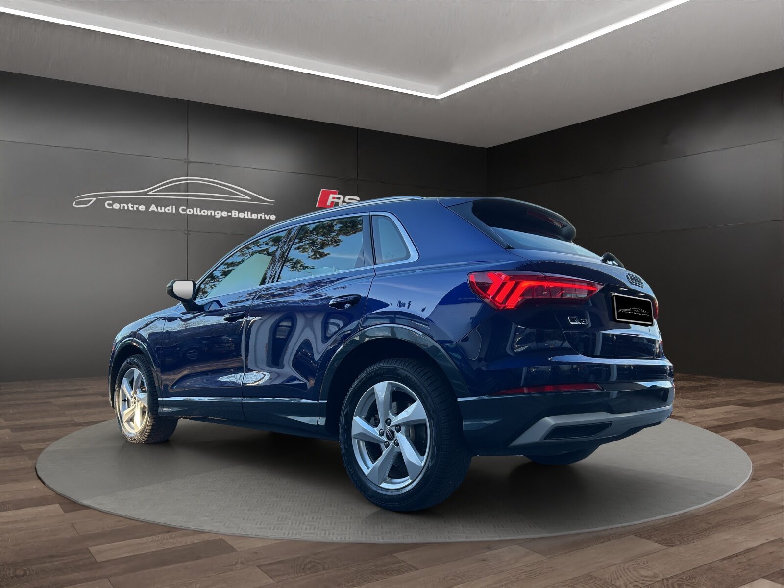 AUDI Q3 40 TFSI S line, Benzin, Occasion / Gebraucht, Automatik - 4