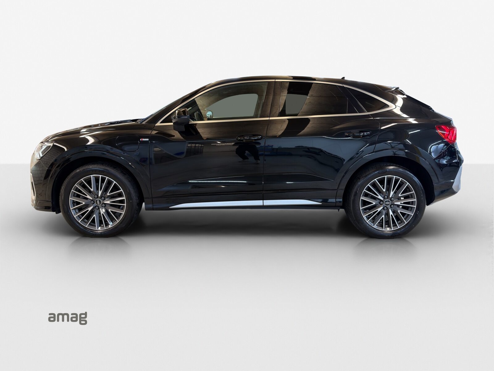 AUDI Q3 Sportback 45 TFSI e S line, Hybride Integrale Benzina/Elettrica, Occasioni / Usate, Automatico - 2