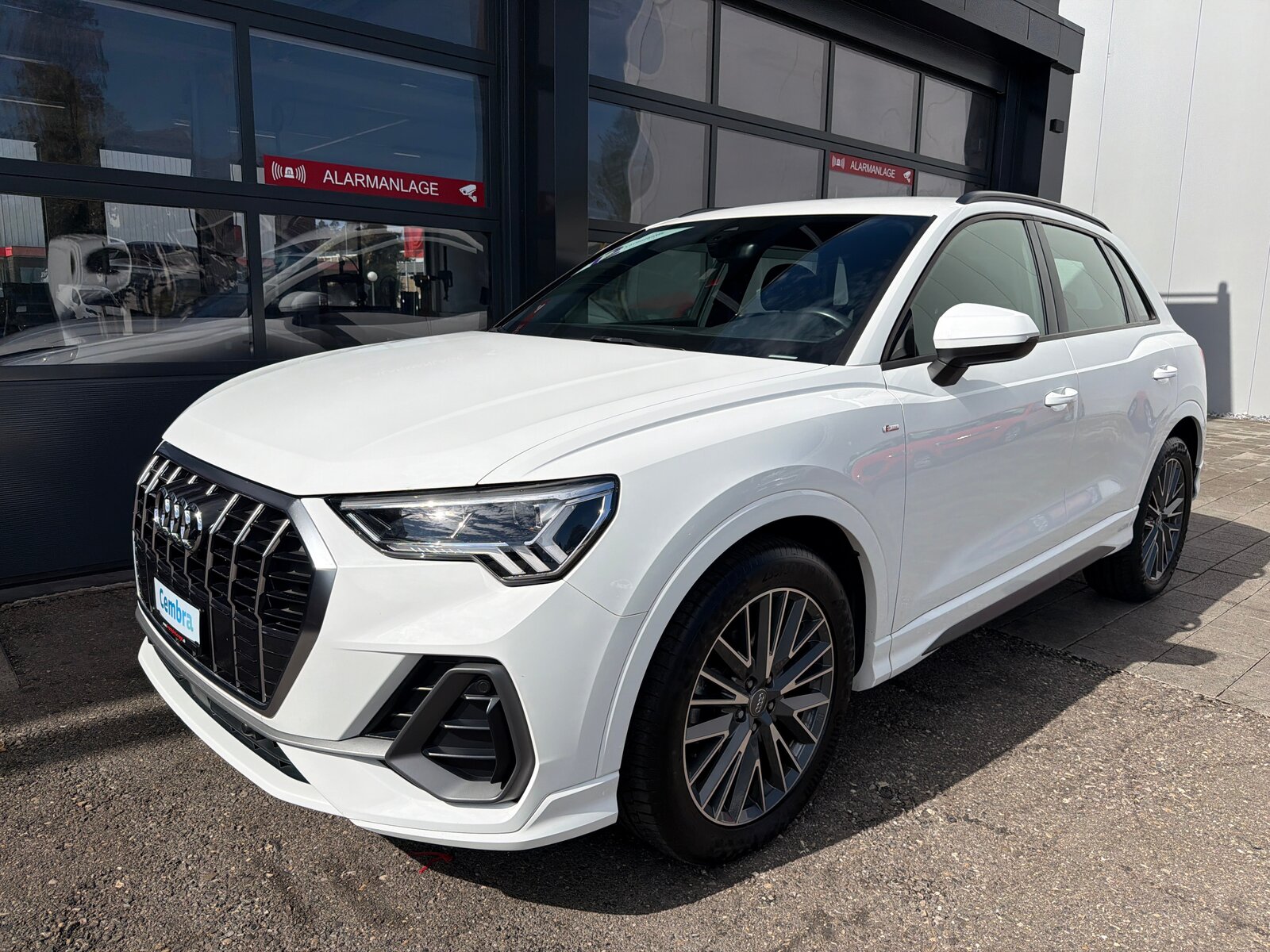 AUDI Q3 35 TDI S line S-tronic