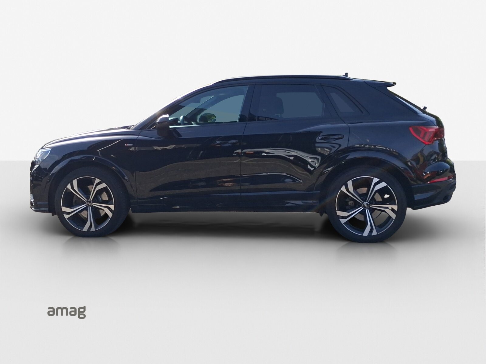 AUDI Q3 40 TFSI S line, Benzina, Occasioni / Usate, Automatico - 2