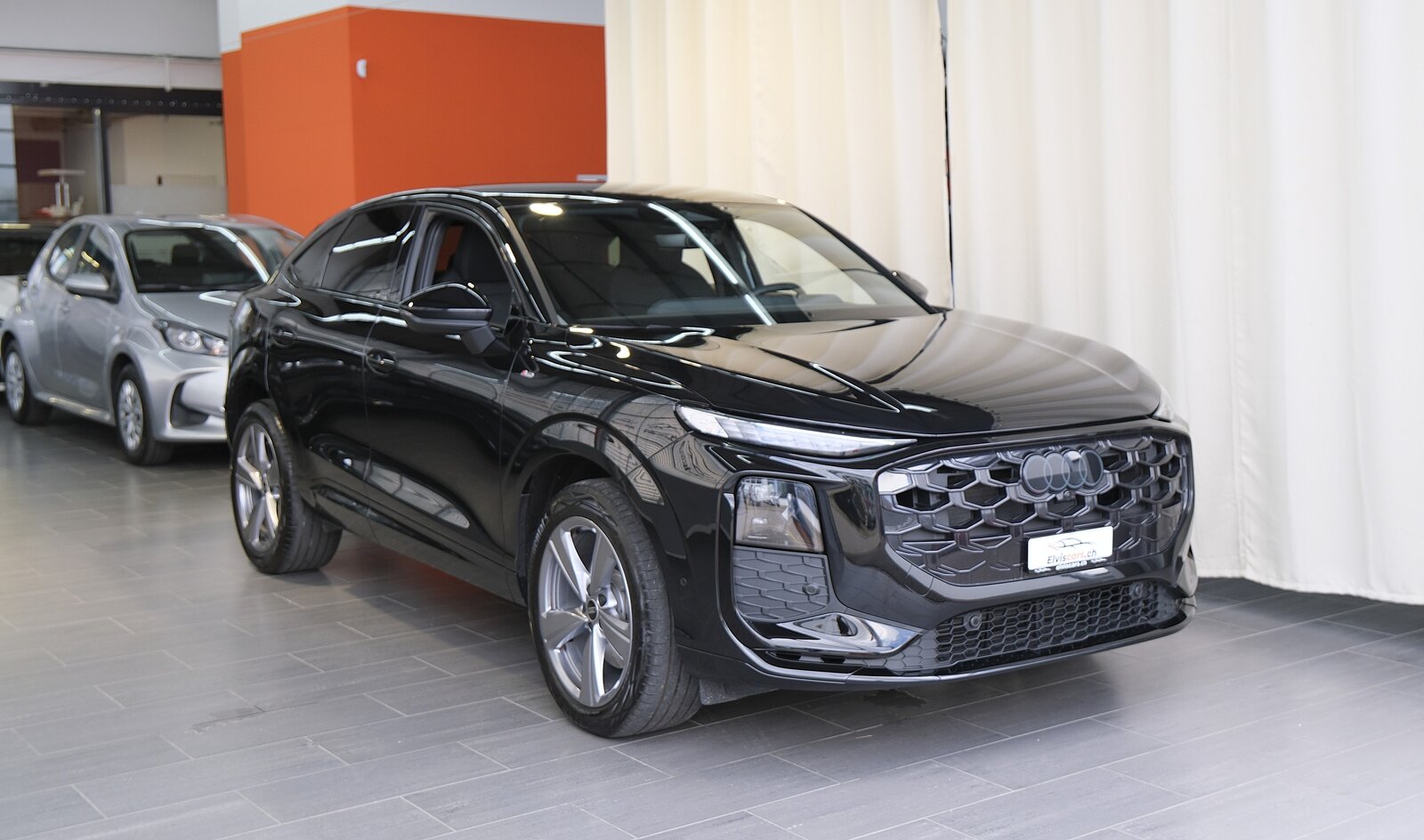 AUDI Q3 Sportback TFSI quattro 150 kW S tronic S Line, Petrol, Second hand / Used, Automatic - 2