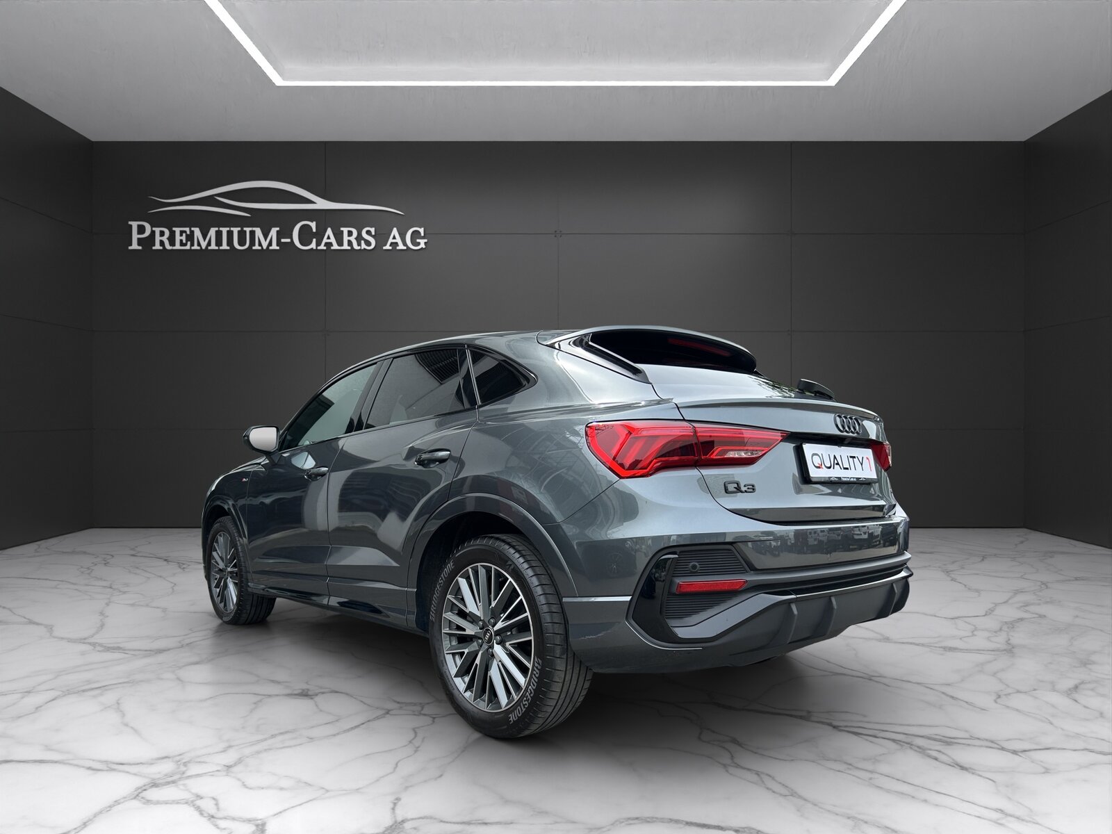 AUDI Q3 Sportback 40 TFSI S line quattro S-tronic, Petrol, Second hand / Used, Automatic - 3