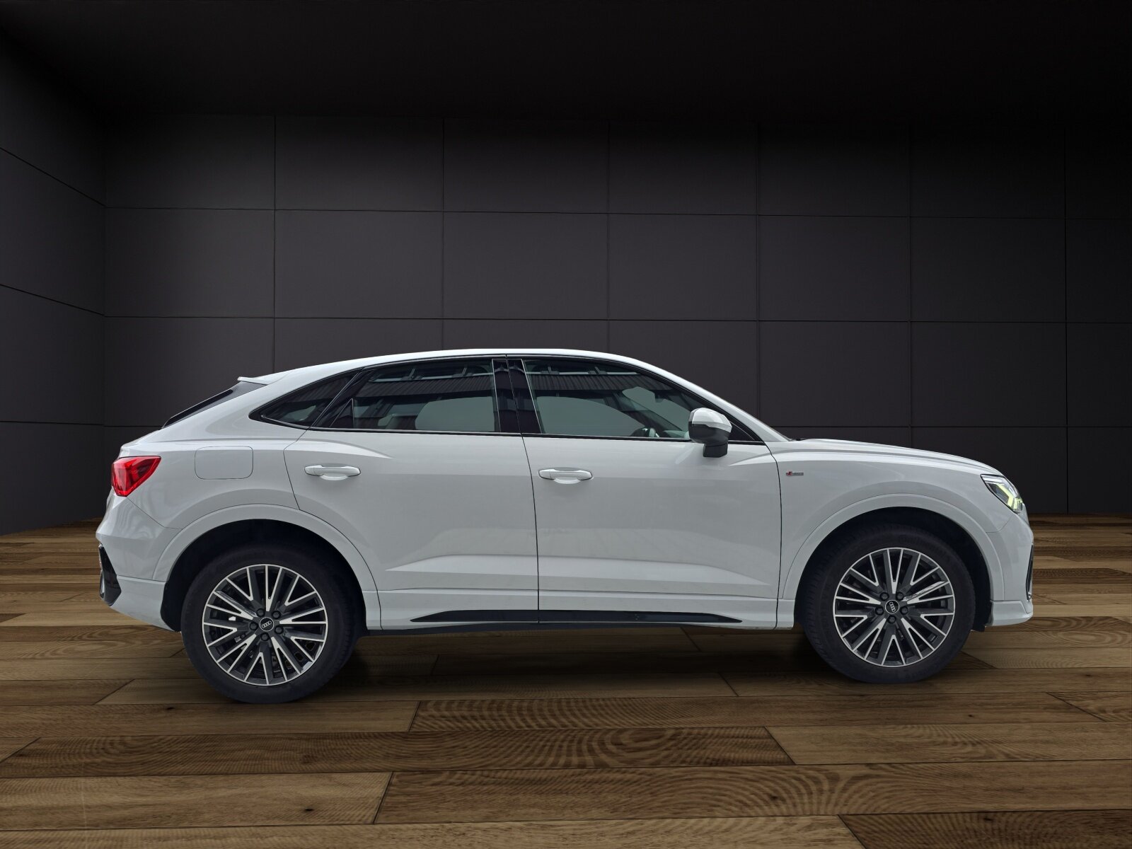 AUDI Q3 Sportback 45 TFSI e S line S-tronic CH-Fahrzeug, Plug-in-Hybrid Benzina/Elettrica, Occasioni / Usate, Automatico - 5