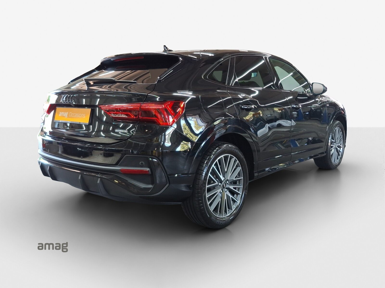 AUDI Q3 Sportback 45 TFSI S line, Petrol, Second hand / Used, Automatic - 5
