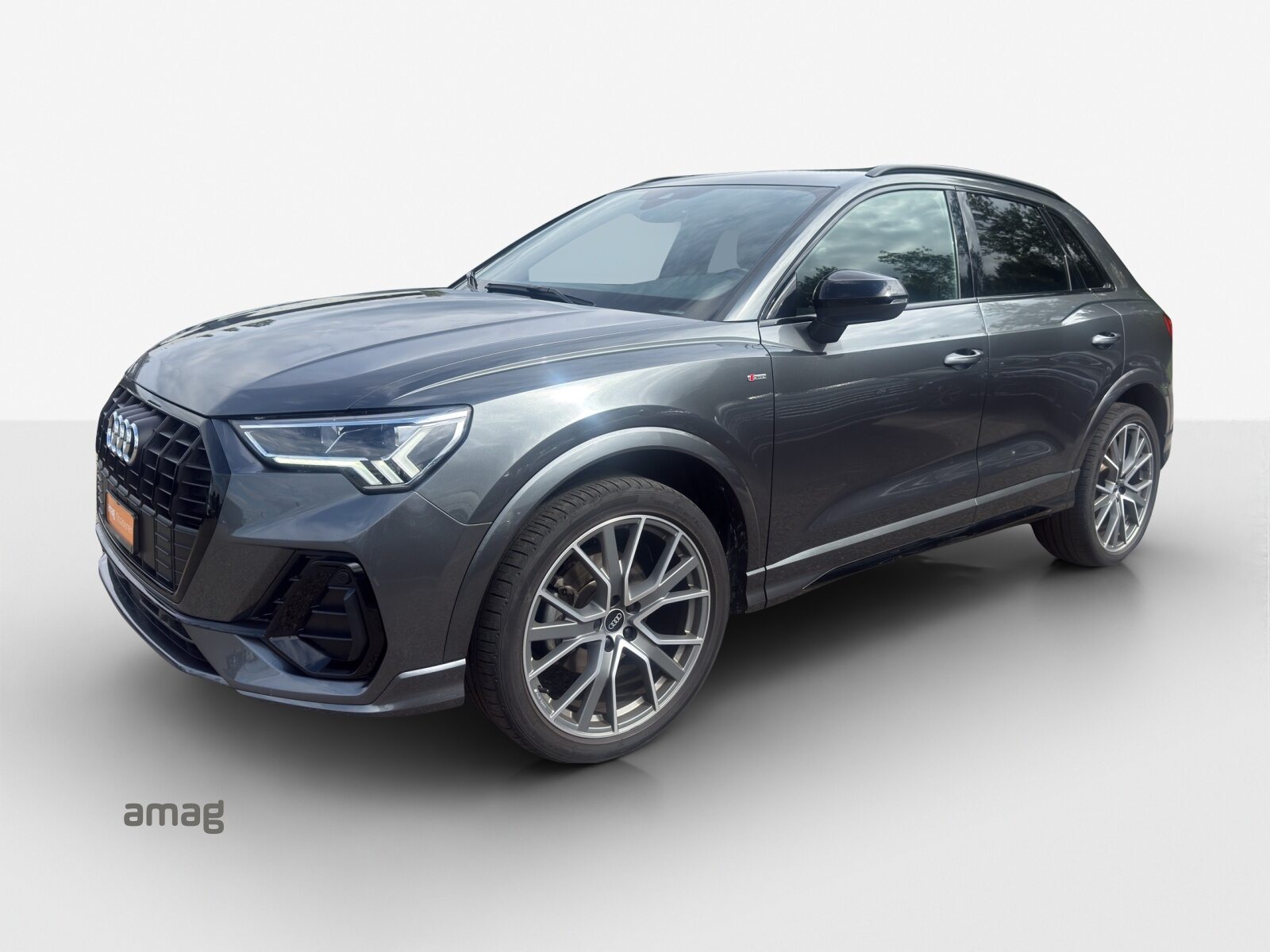 AUDI Q3 35 TFSI S line Attraction