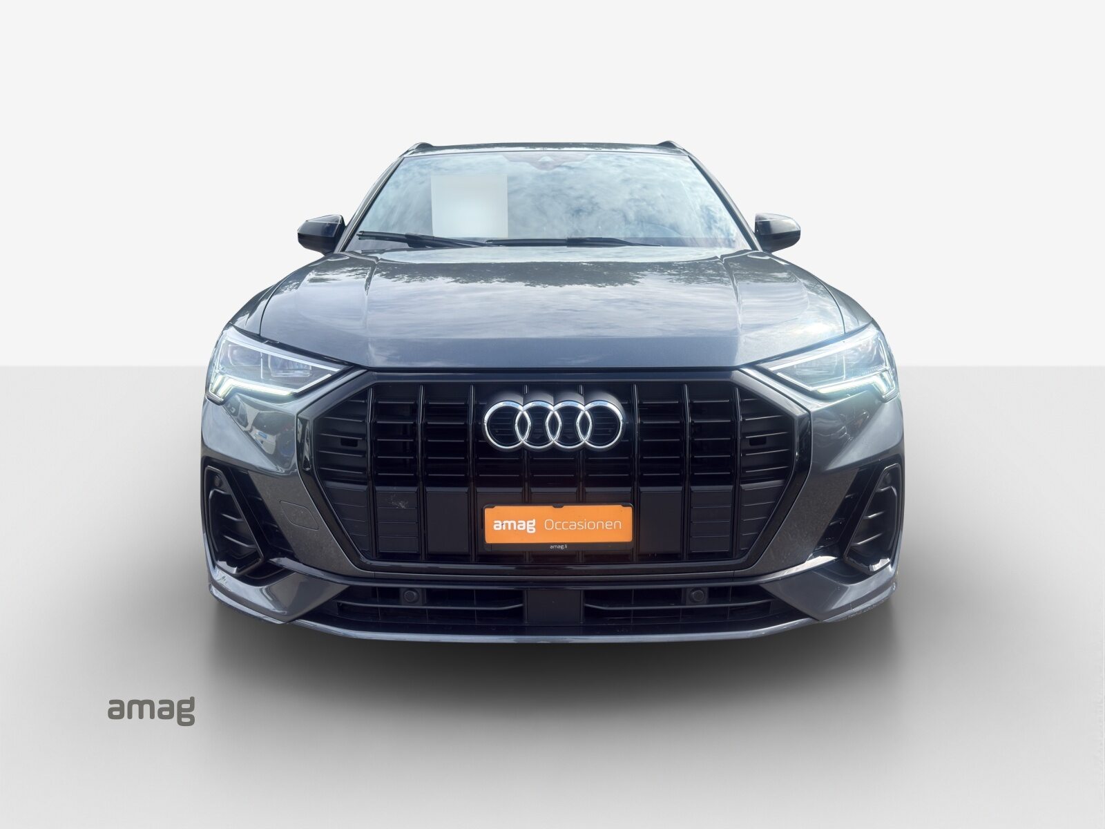 AUDI Q3 35 TFSI S line Attraction, Benzin, Occasion / Gebraucht, Automatik - 7
