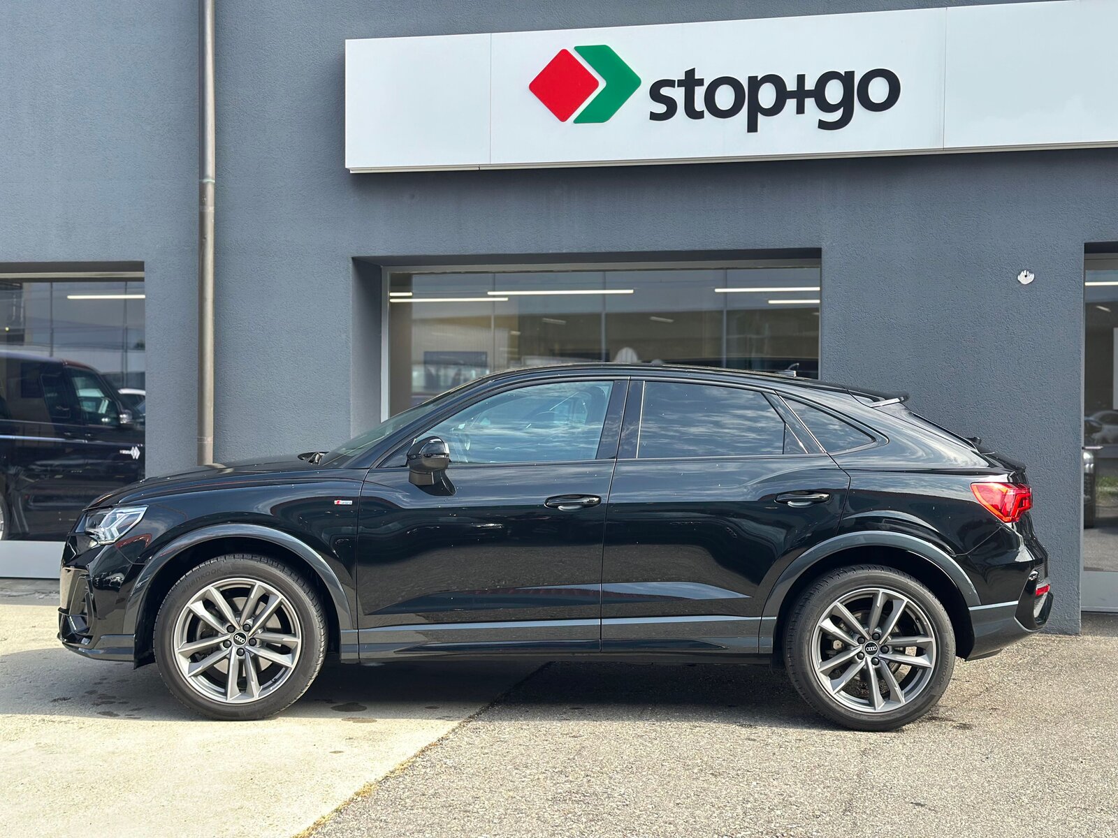 AUDI Q3 Sportback 40 TDI S line Attraction quattro S-tronic, Diesel, Occasioni / Usate, Automatico - 2