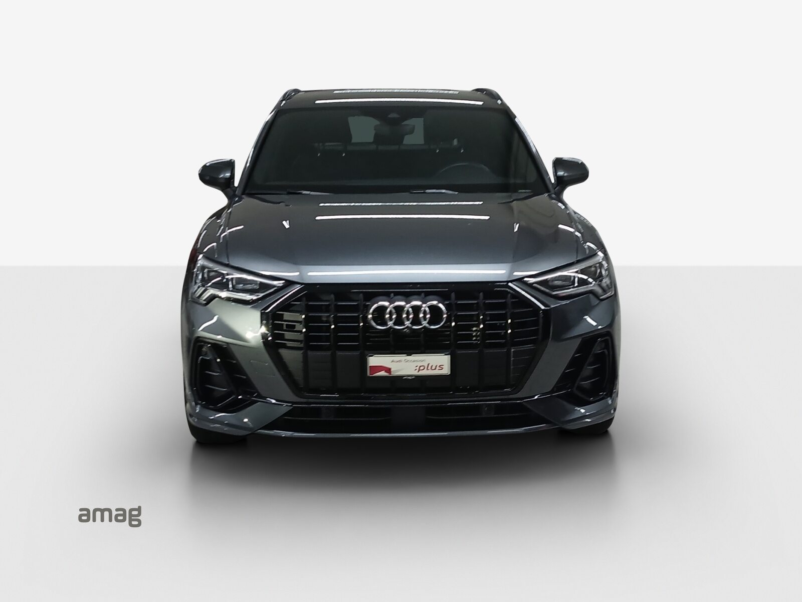 AUDI Q3 35 TFSI S line Attraction, Benzin, Occasion / Gebraucht, Automatik - 7