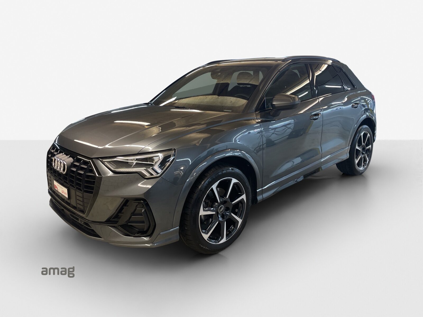 AUDI Q3 35 TFSI S line Attraction