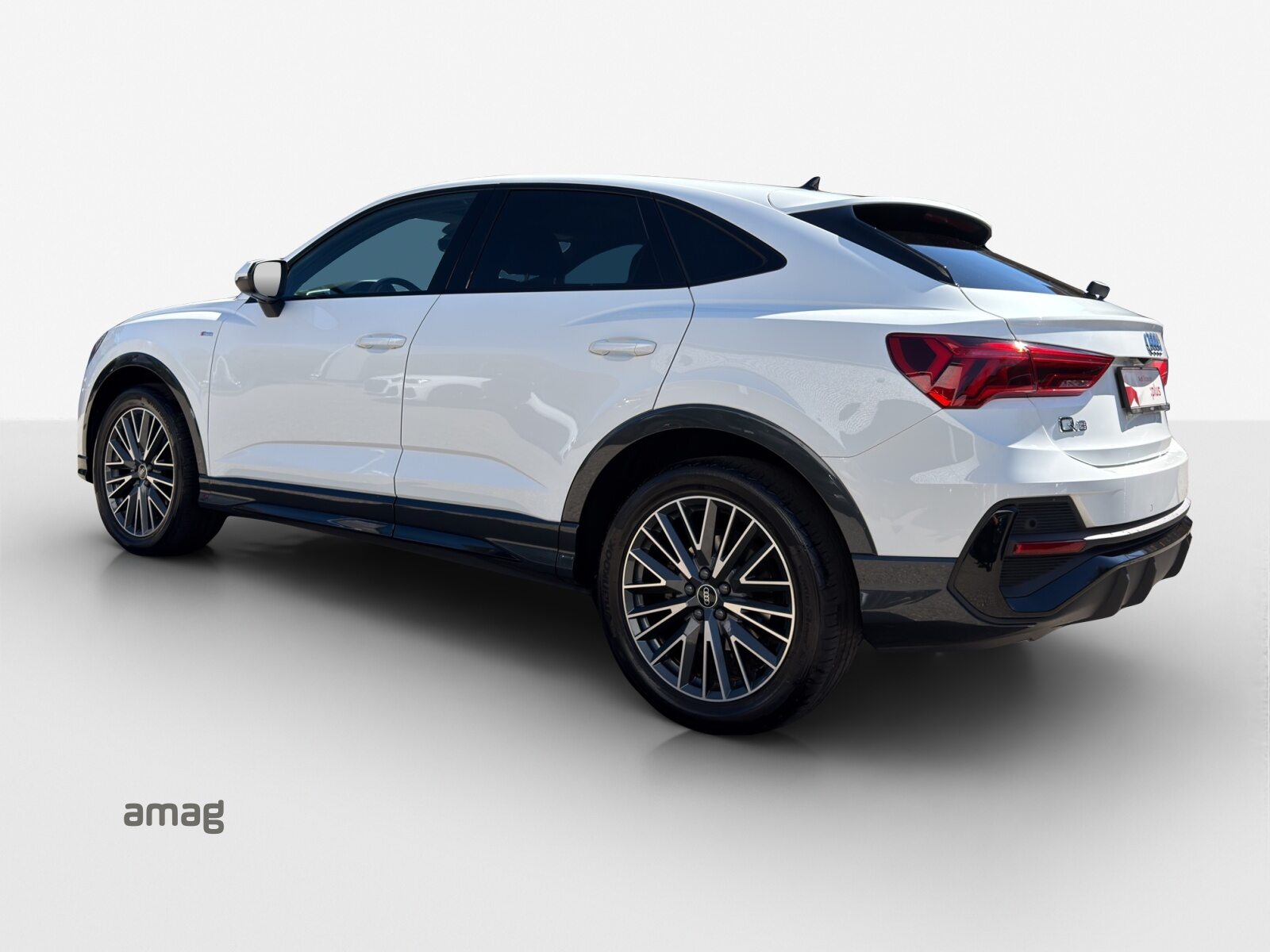 AUDI Q3 Sportback 35 TFSI S line Attraction, Benzin, Occasion / Gebraucht, Automatik - 3